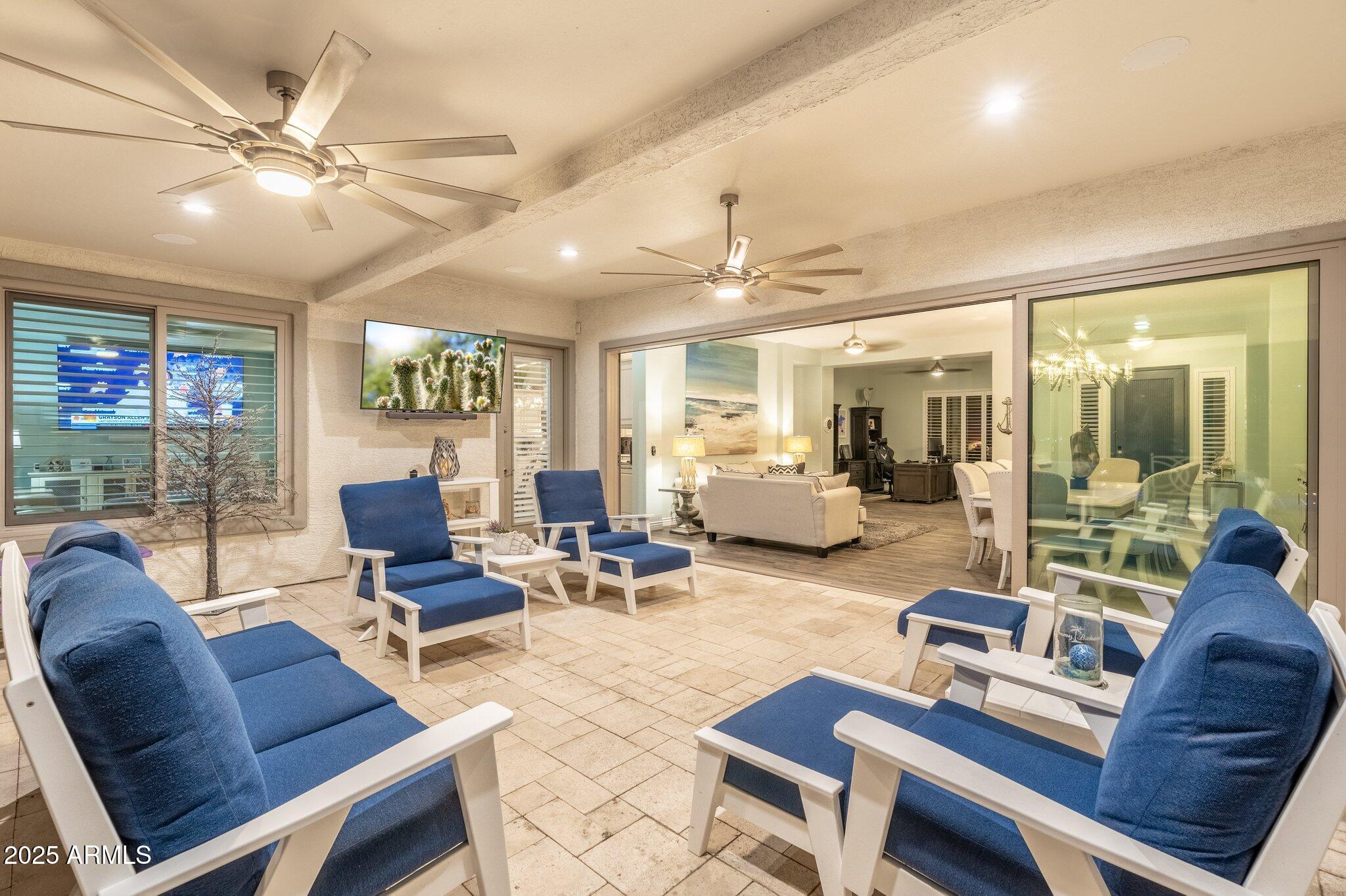 435 E COCONINO Place