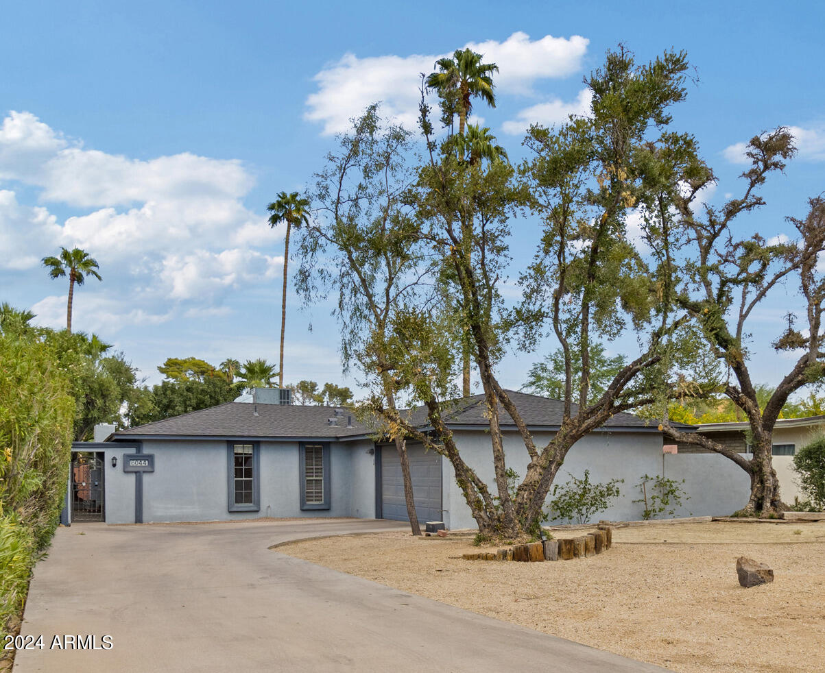 6044 E ROSE CIRCLE Drive