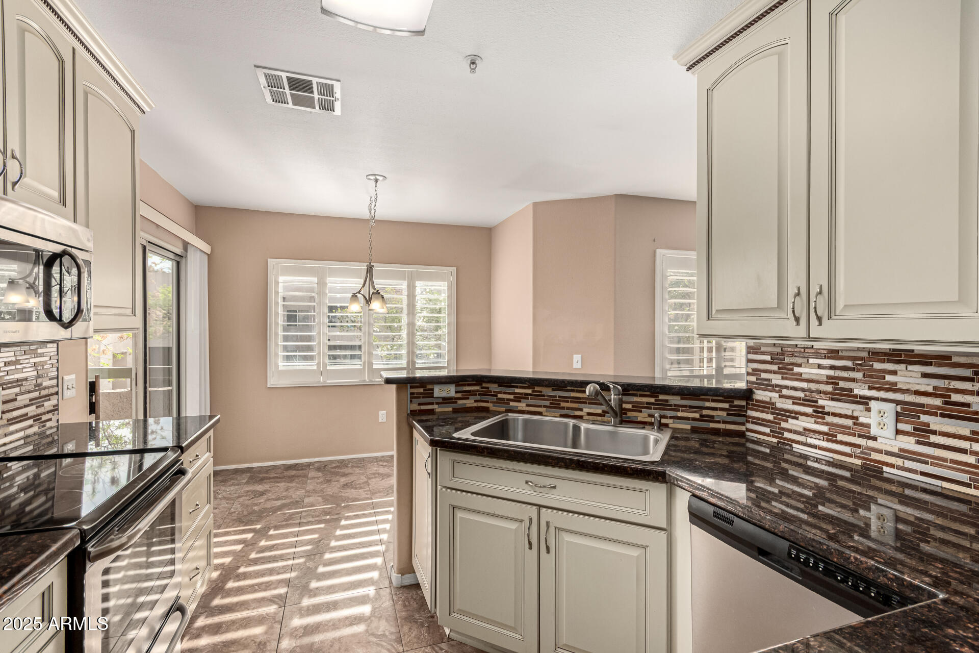 1295 N ASH Street # 125