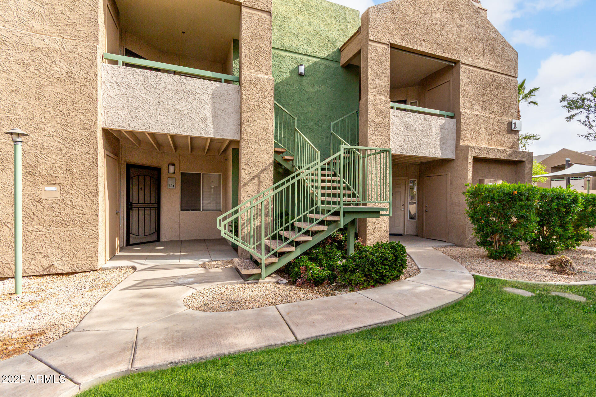 1295 N ASH Street # 125