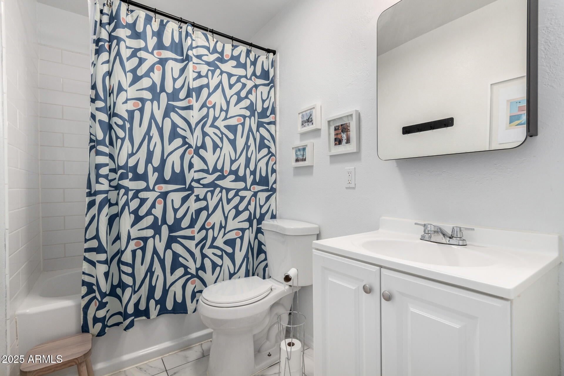 830 N LOS OLIVOS Drive