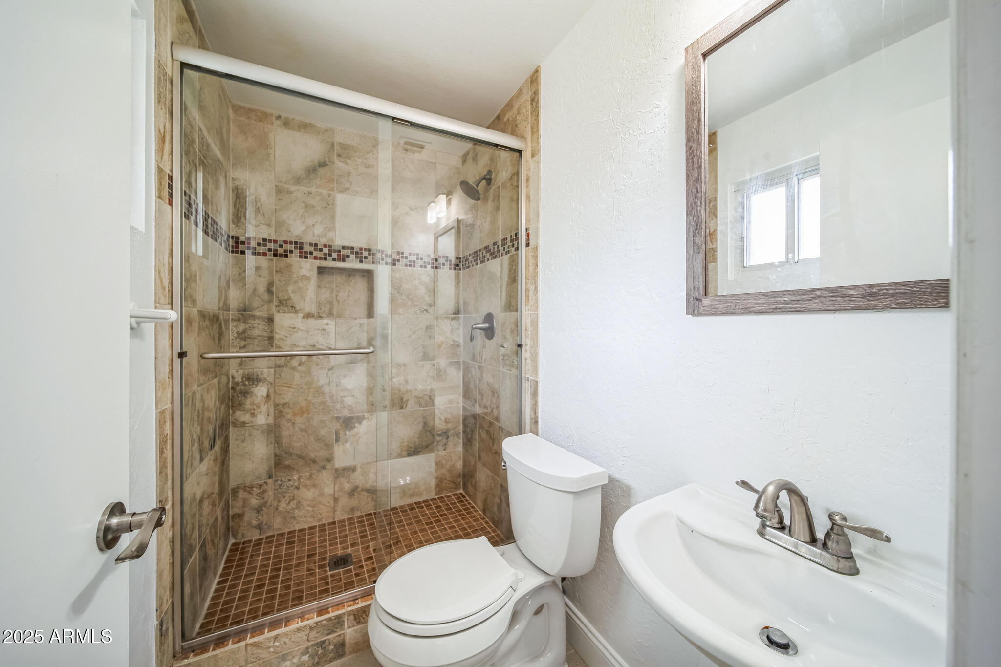 1403 N OLEANDER Street