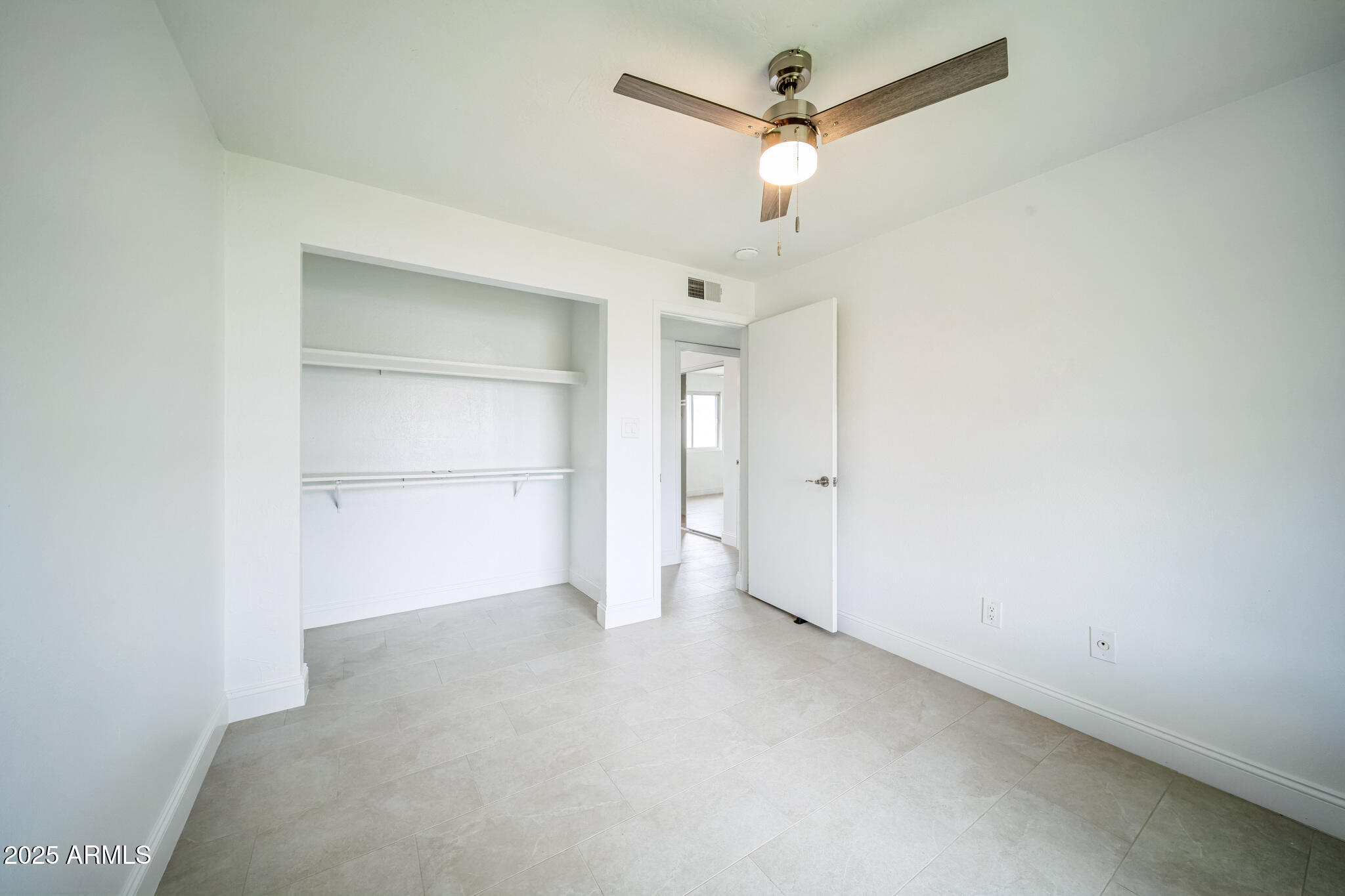 1403 N OLEANDER Street