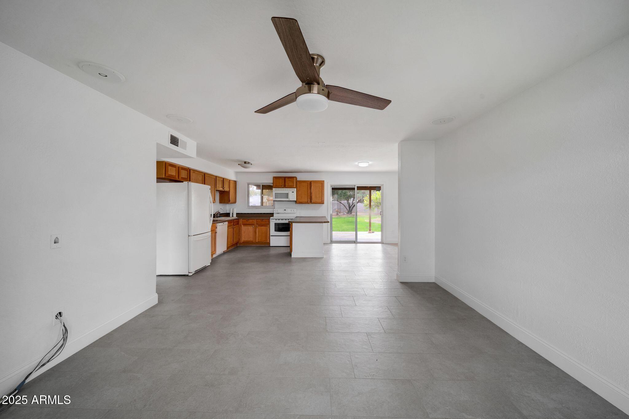 1403 N OLEANDER Street