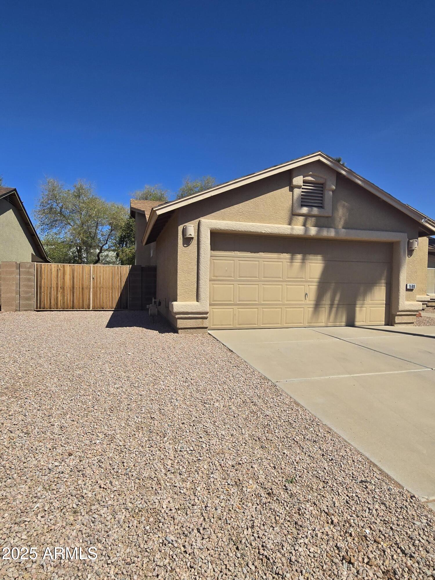 1688 E KRYSTAL Street