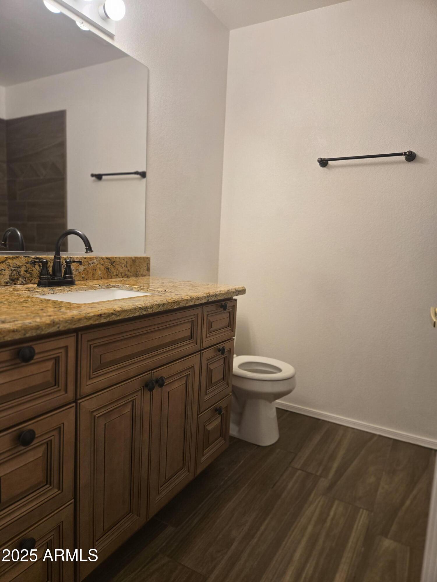 1688 E KRYSTAL Street