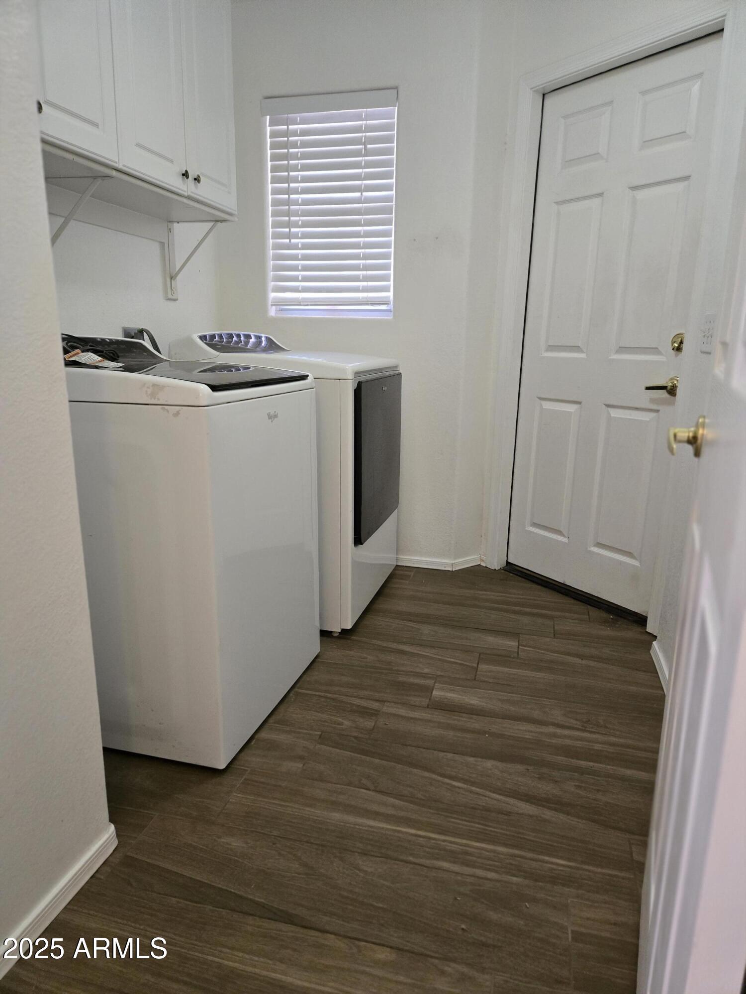 1688 E KRYSTAL Street