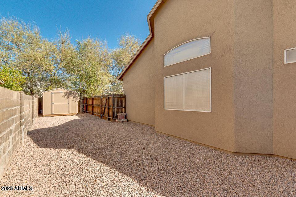 1688 E KRYSTAL Street