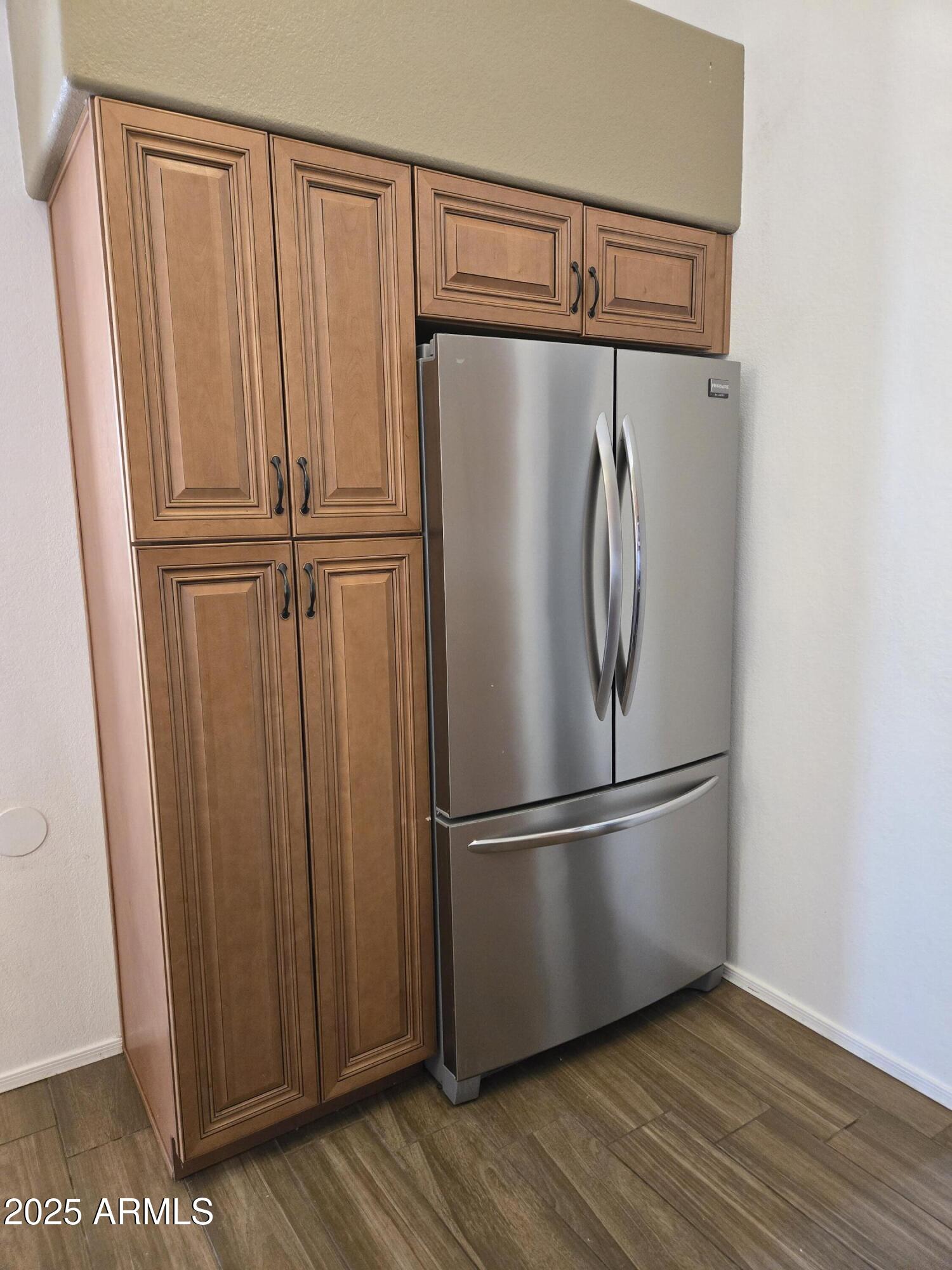 1688 E KRYSTAL Street