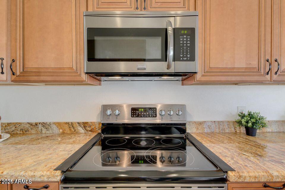 1688 E KRYSTAL Street