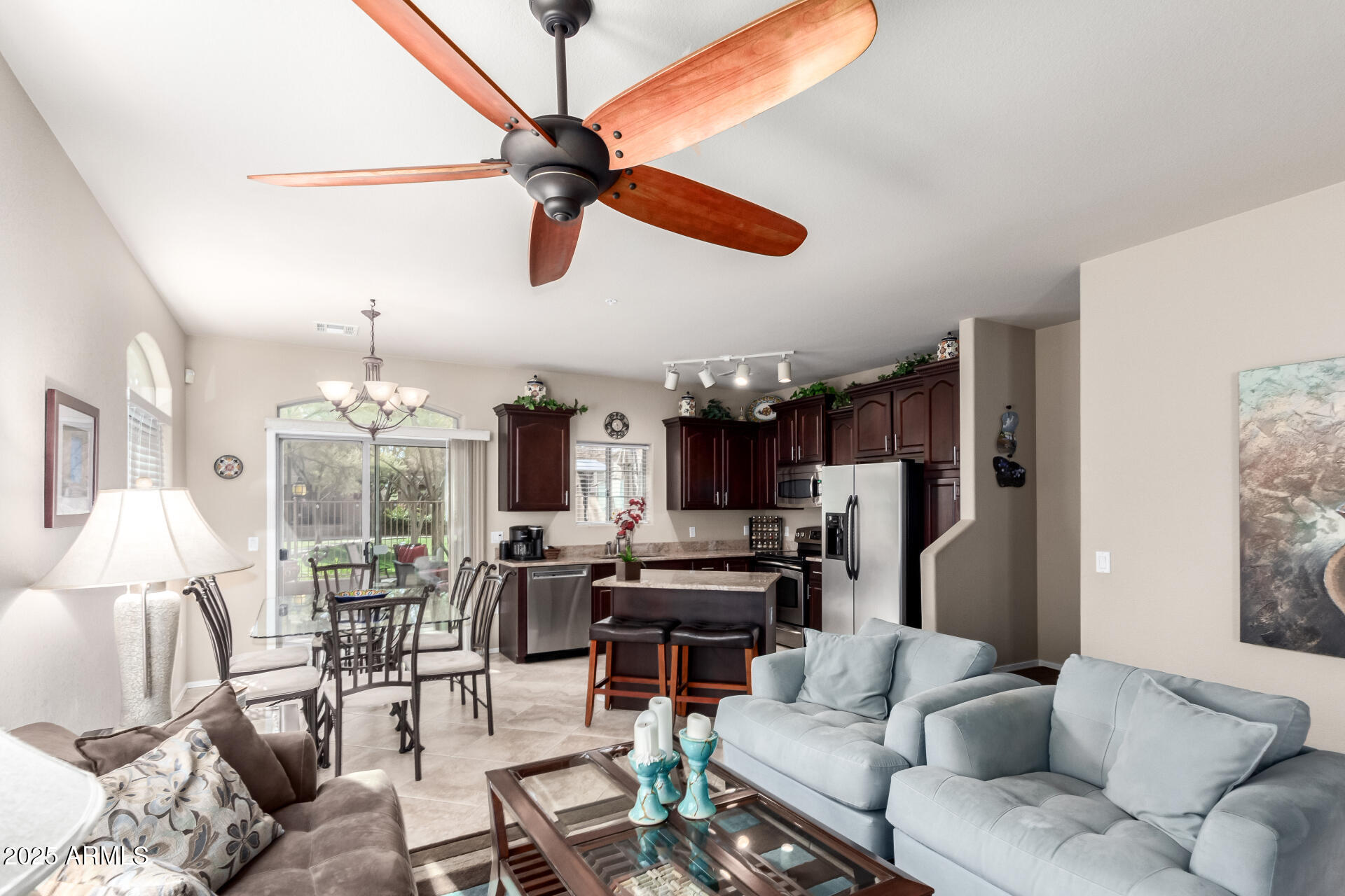 1350 S GREENFIELD Road # 1215