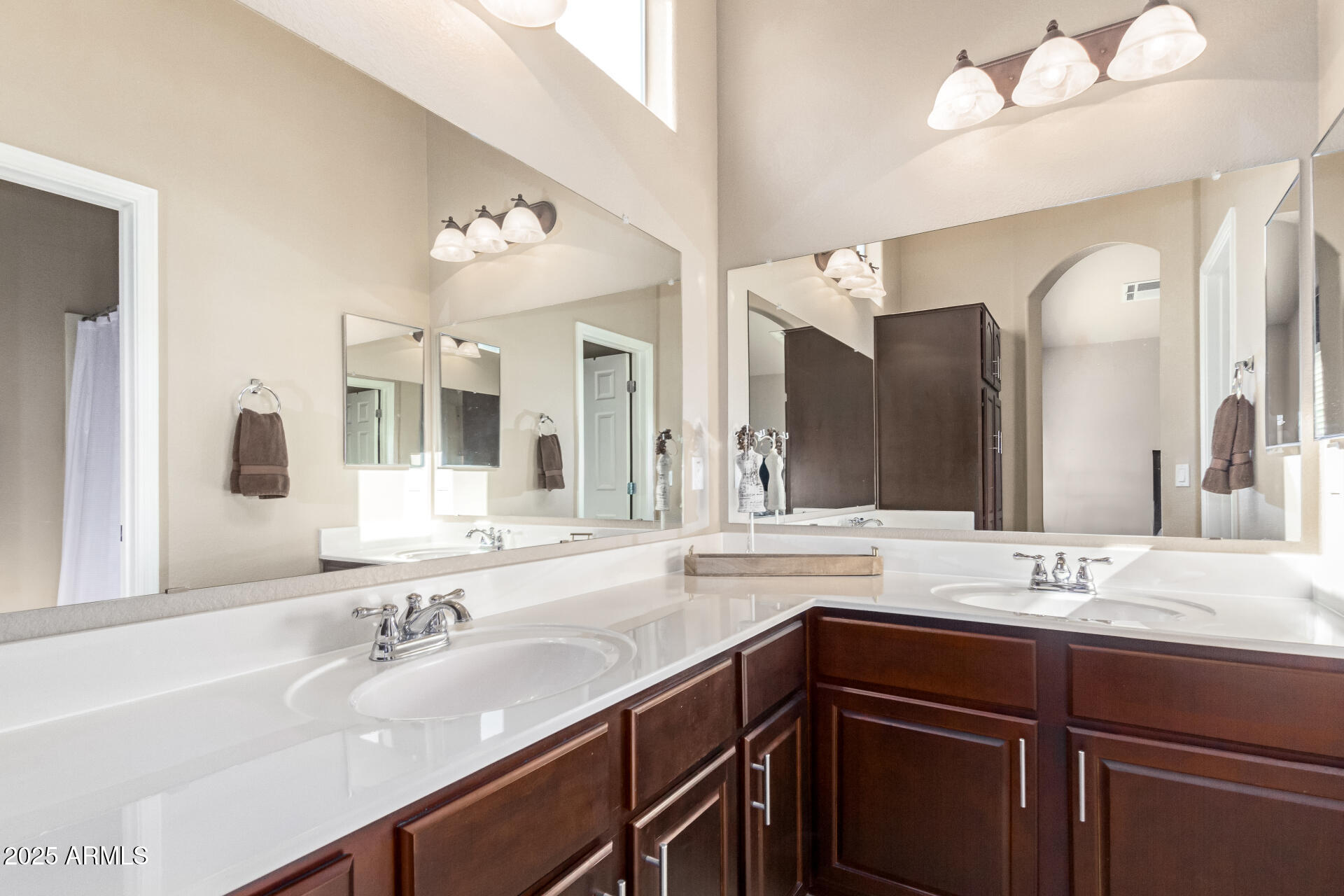 1350 S GREENFIELD Road # 1215