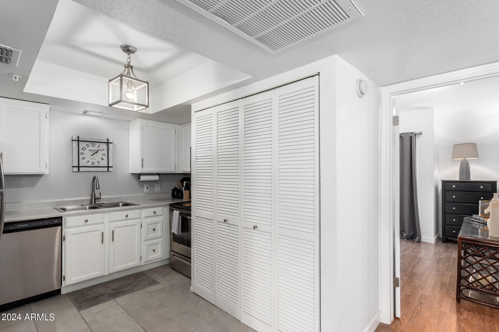 1211 N MILLER Road # 258