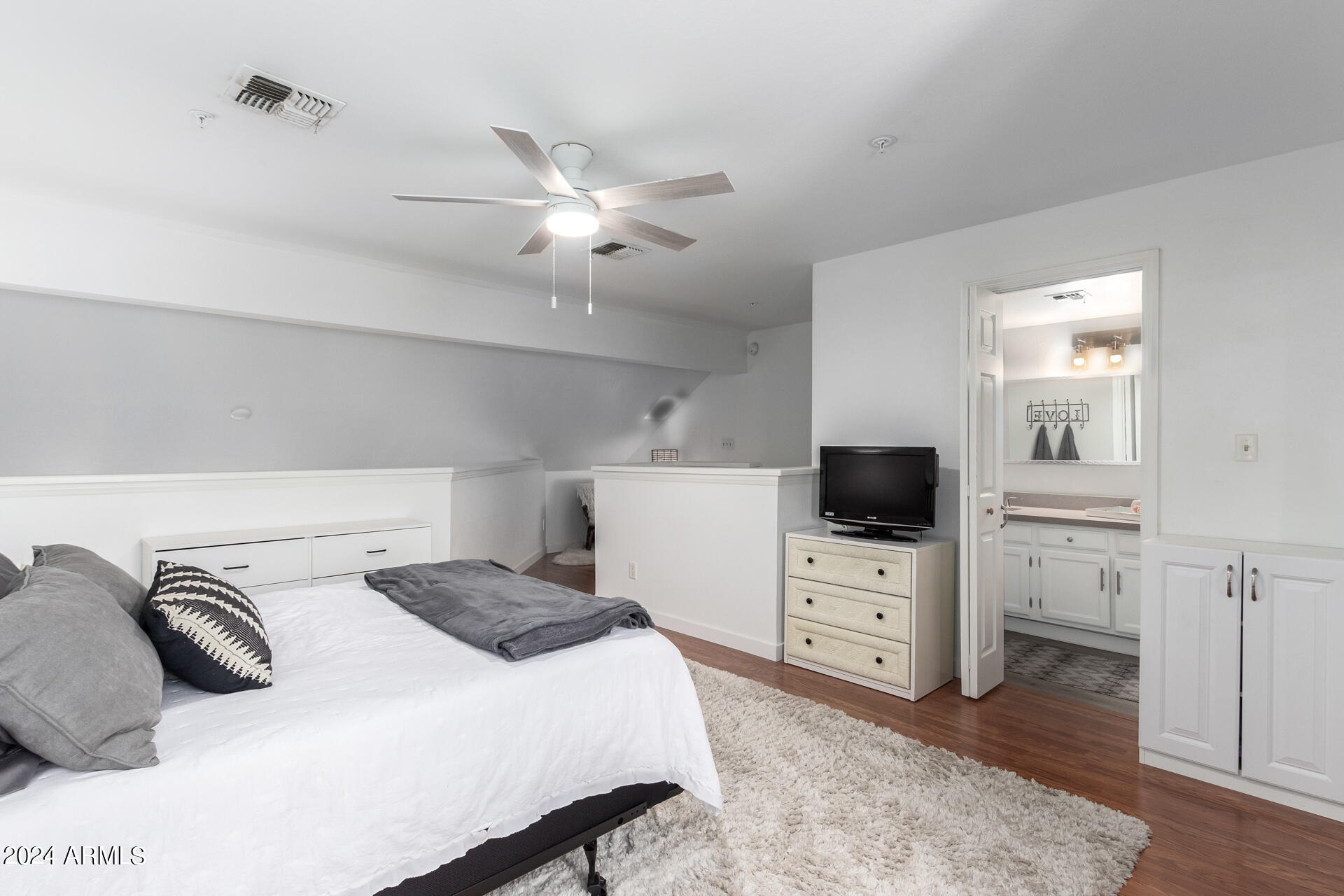 1211 N MILLER Road # 258