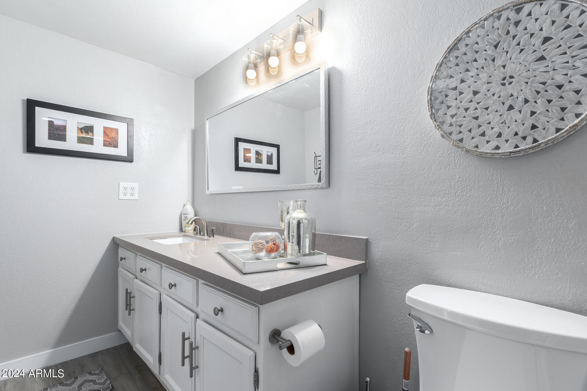 1211 N MILLER Road # 258