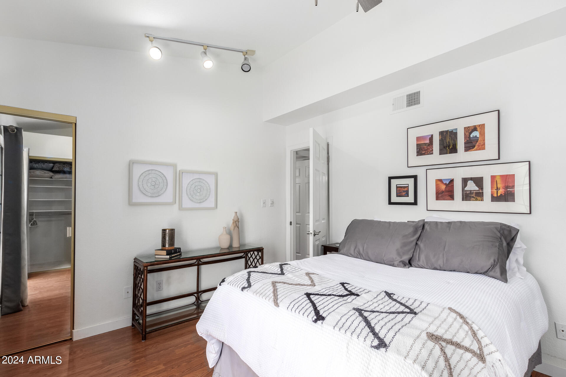 1211 N MILLER Road # 258