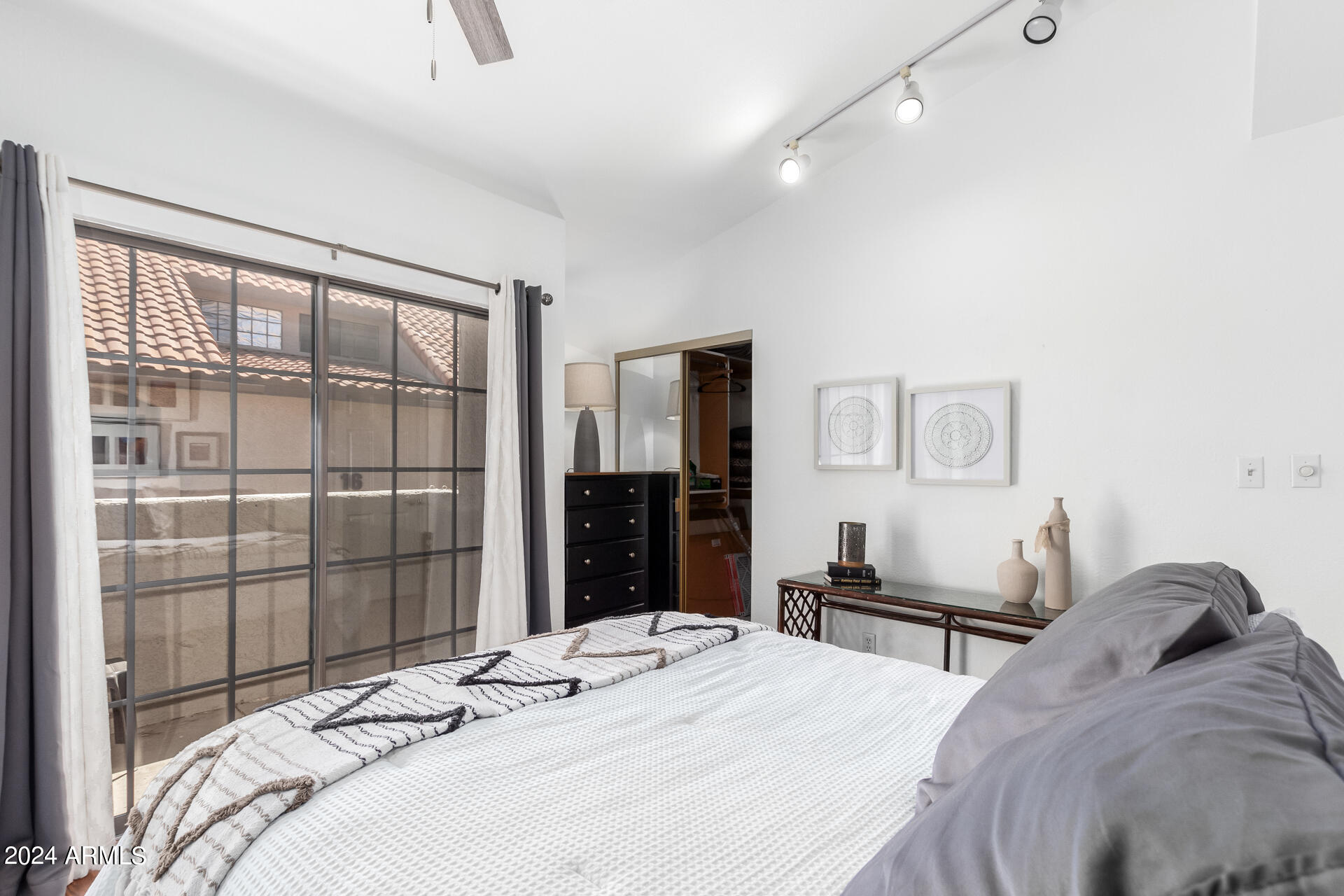 1211 N MILLER Road # 258