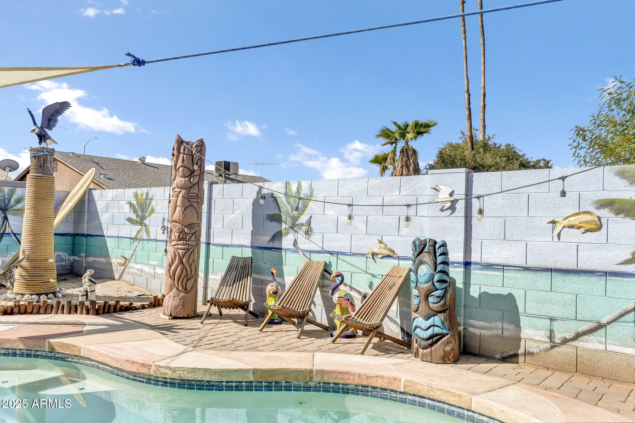 2505 E HAMPTON Avenue