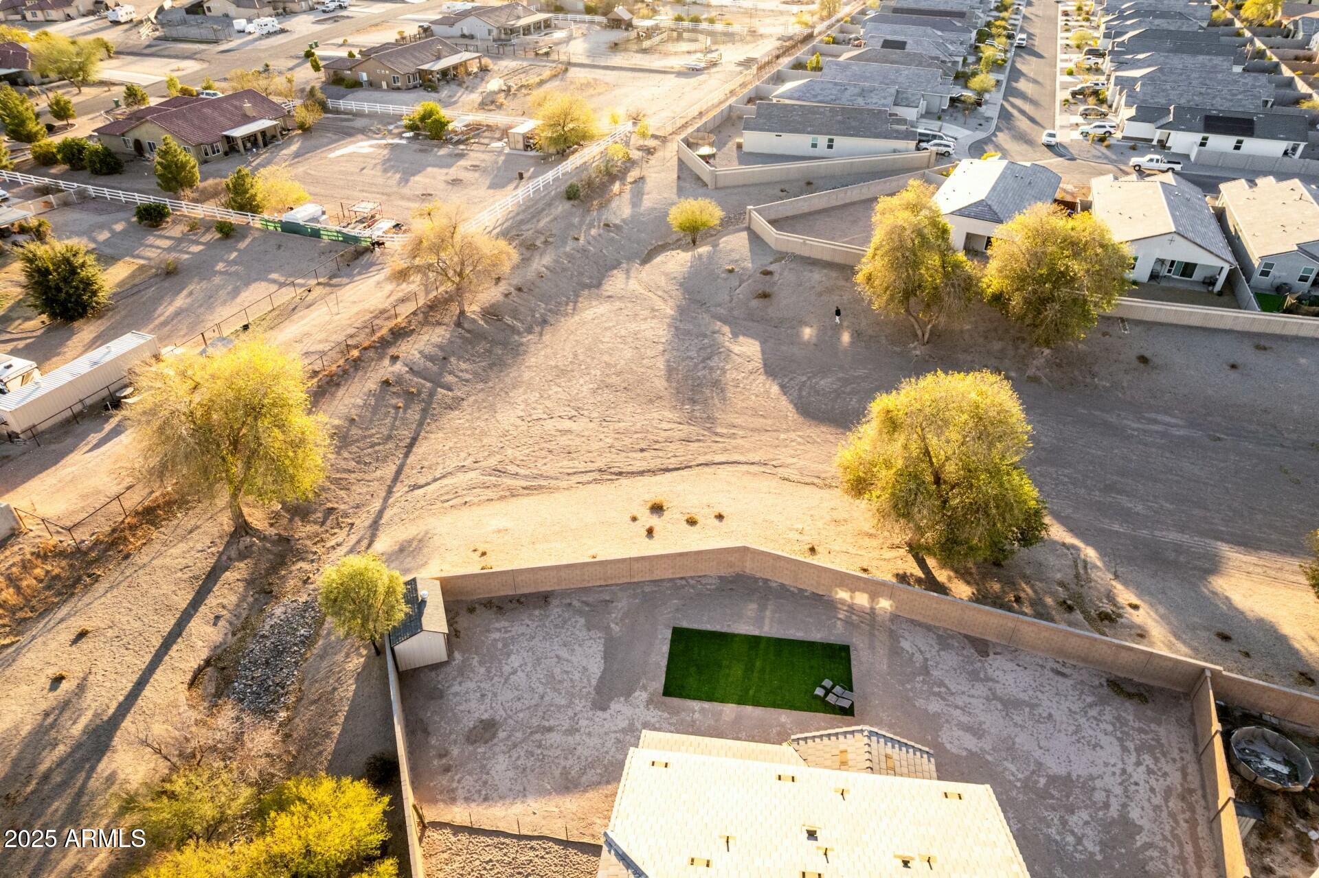 24032 N ROOSTER Road