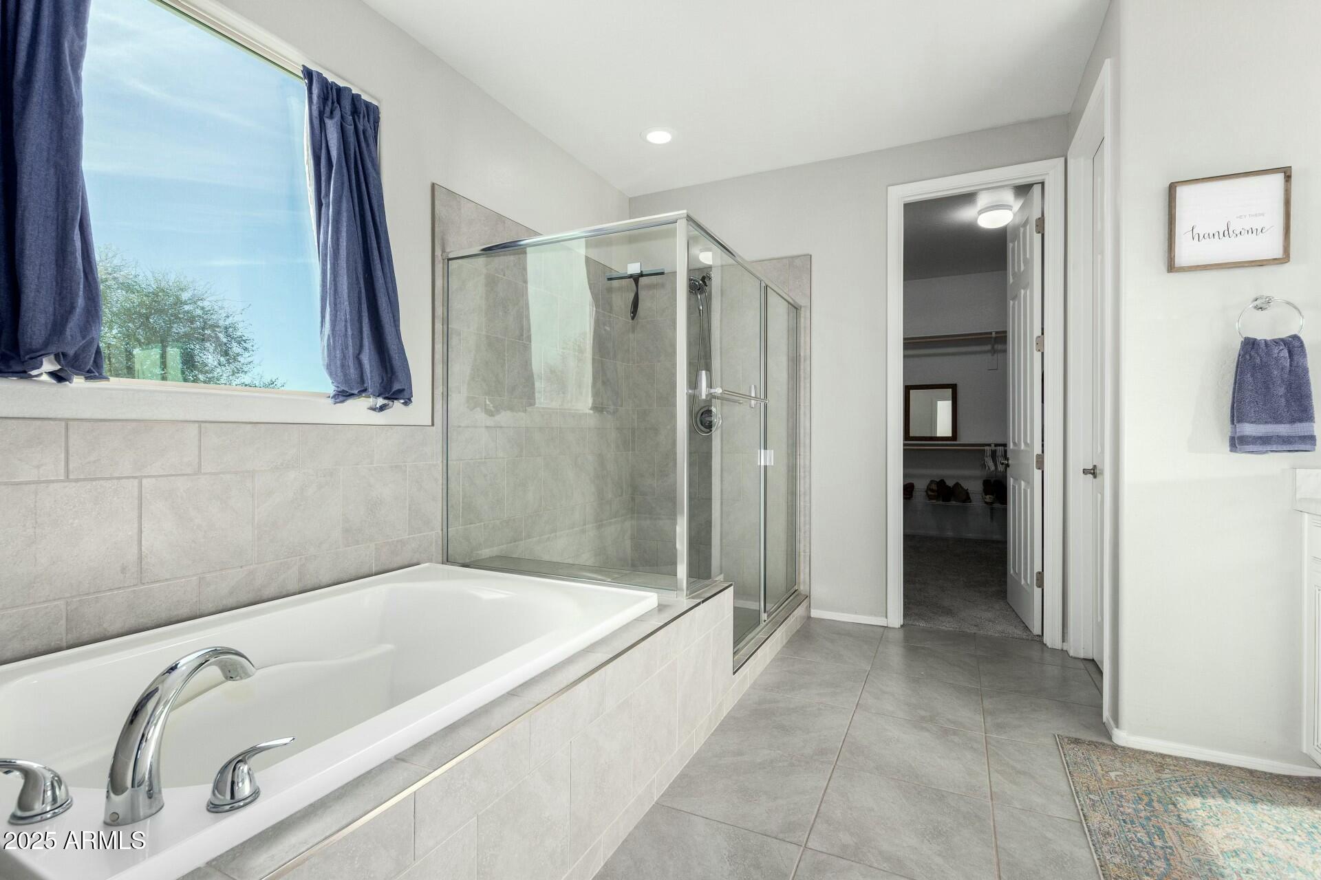 24032 N ROOSTER Road