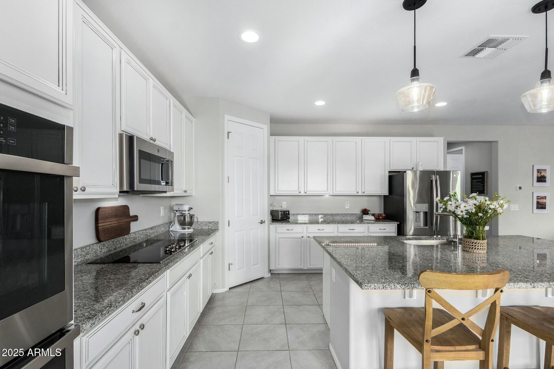 24032 N ROOSTER Road