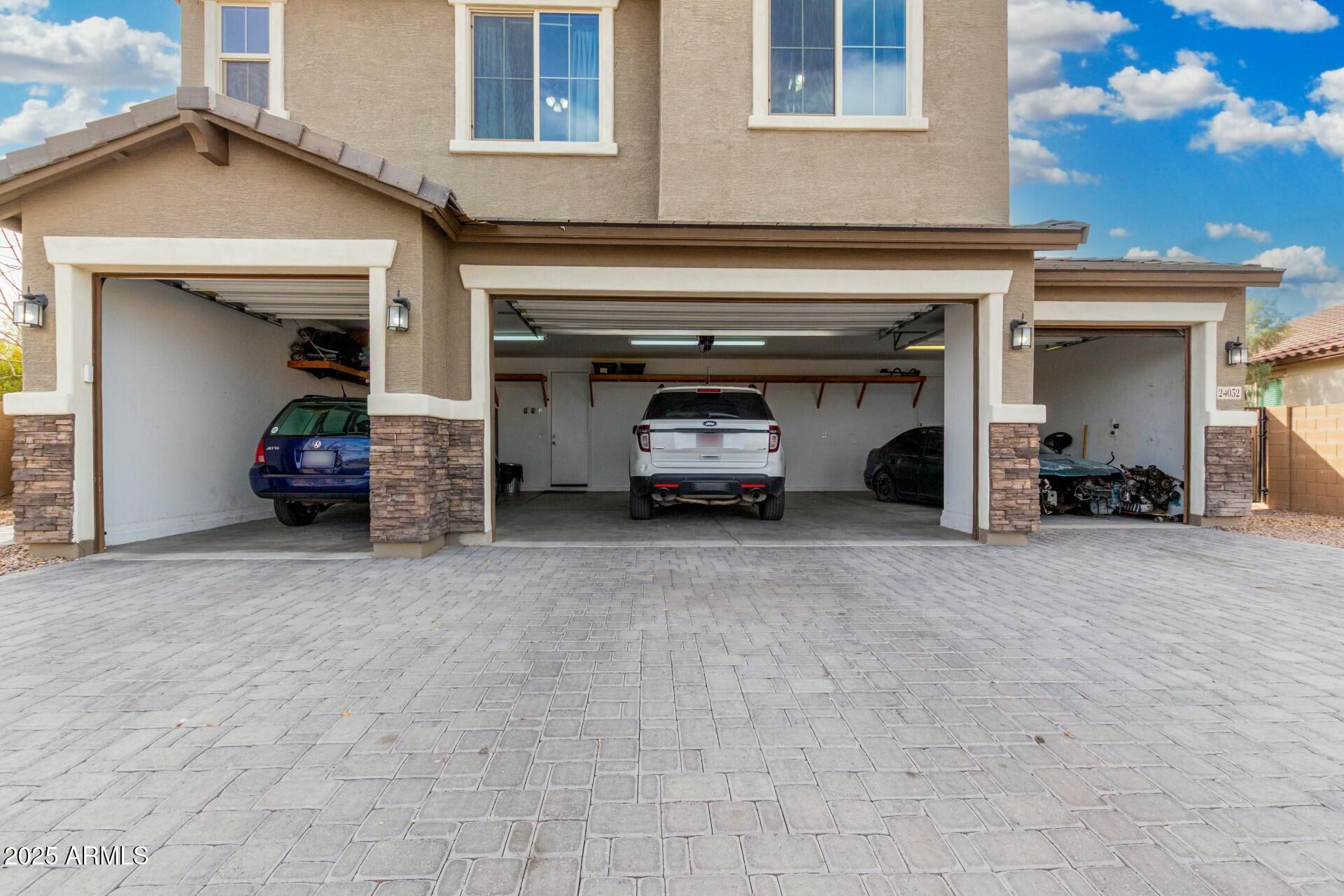 24032 N ROOSTER Road