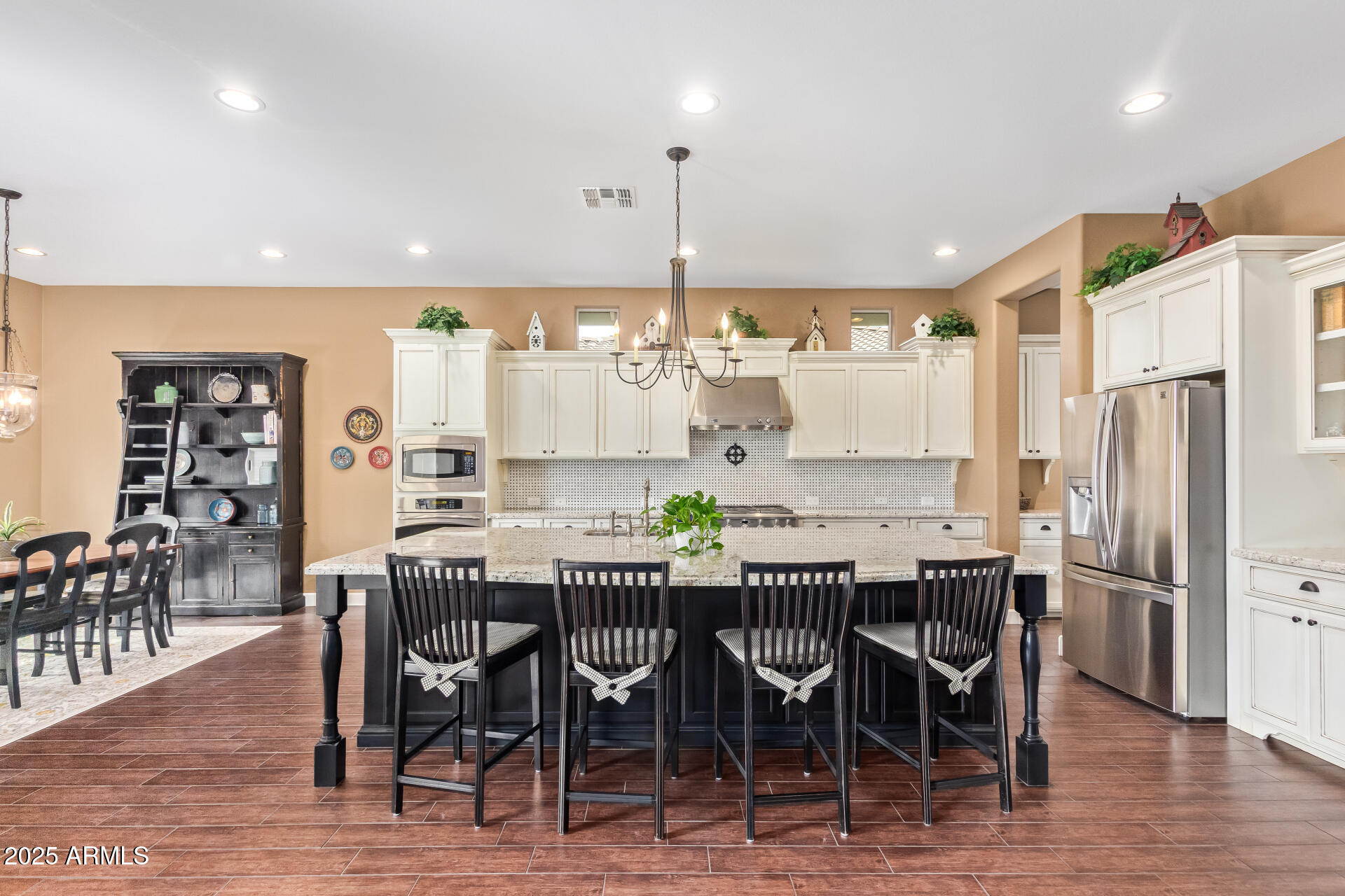 3881 E Birchwood Place