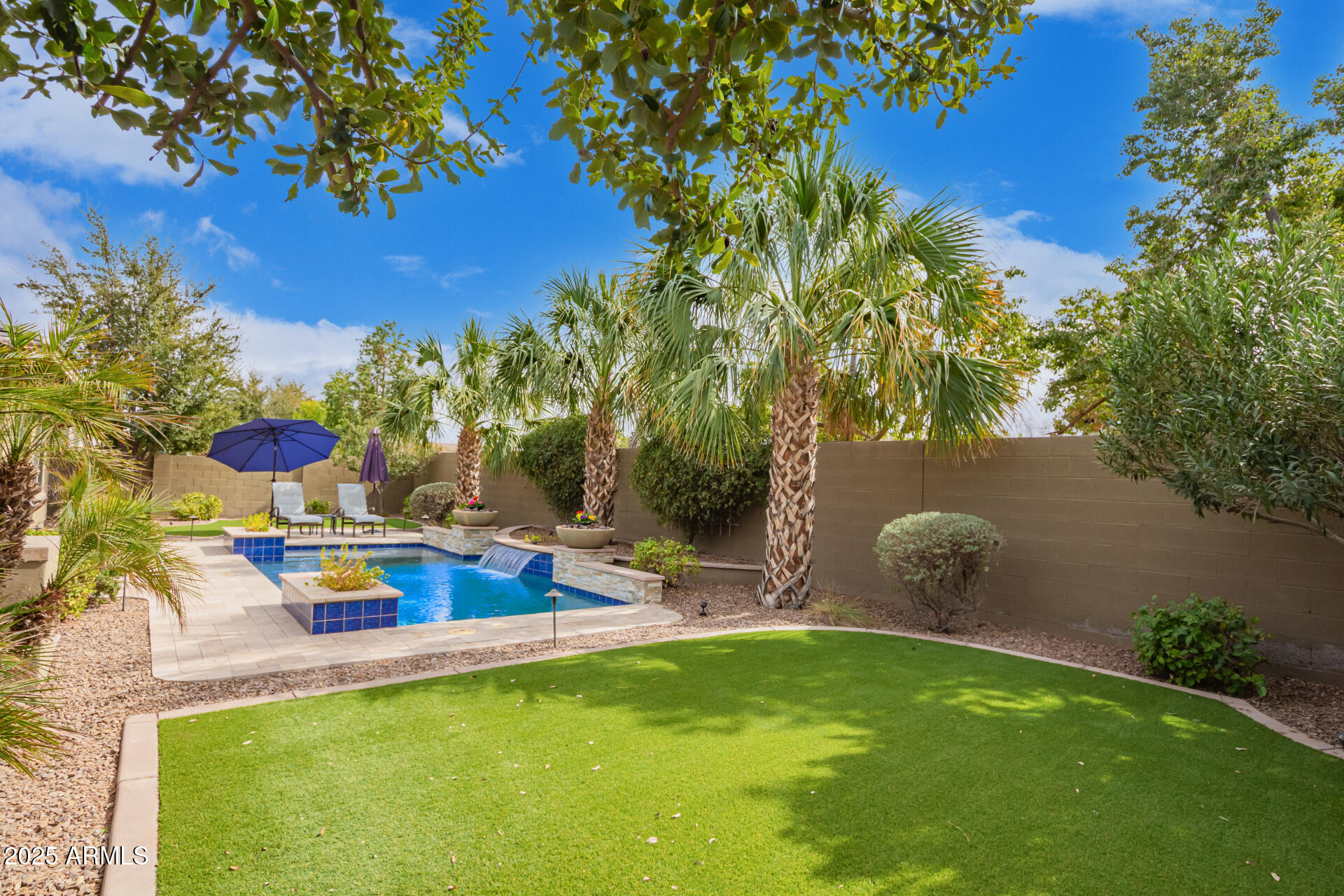 3881 E Birchwood Place