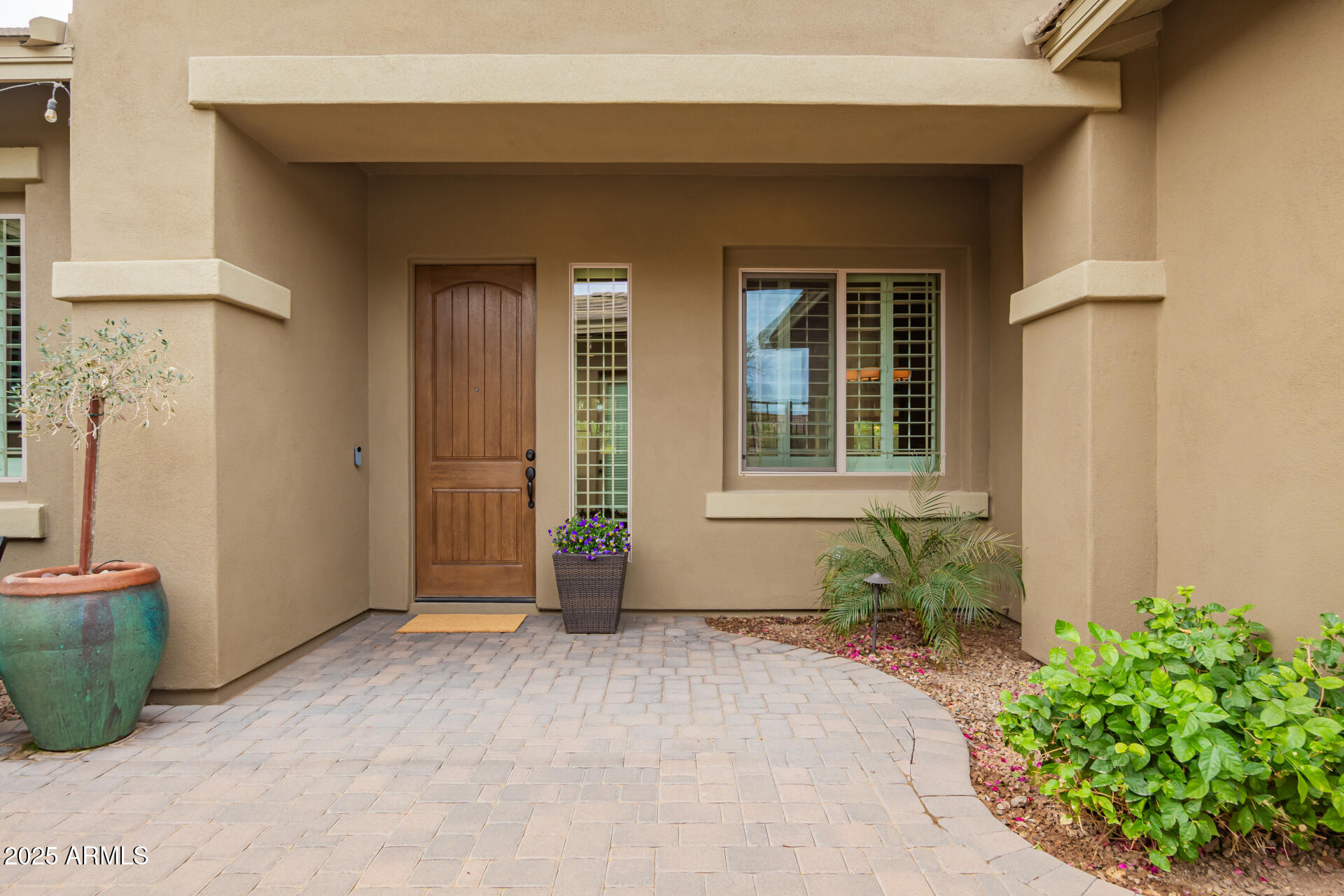 3881 E Birchwood Place