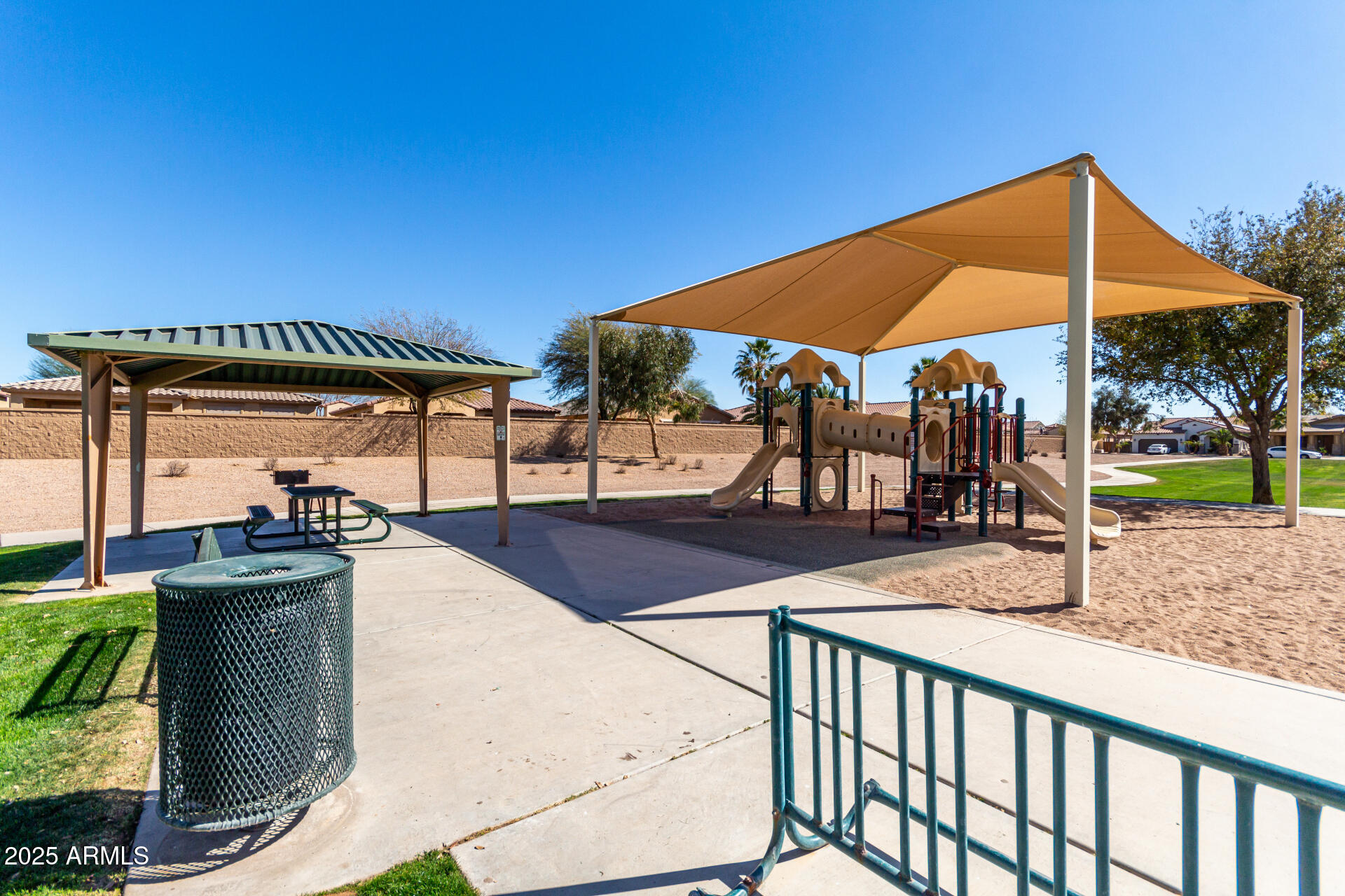 36284 W SAN CLEMENTE Avenue