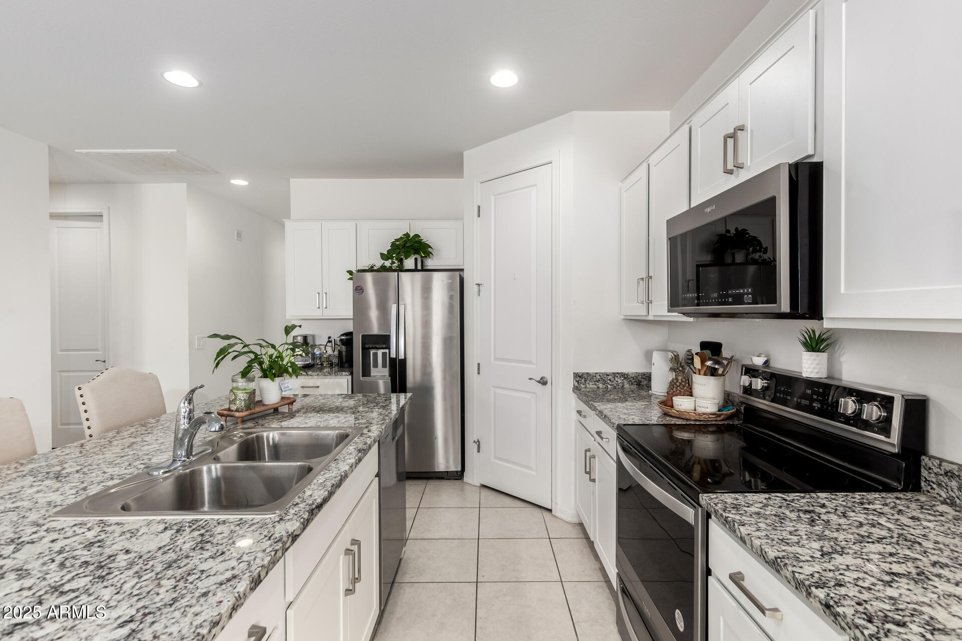 36284 W SAN CLEMENTE Avenue