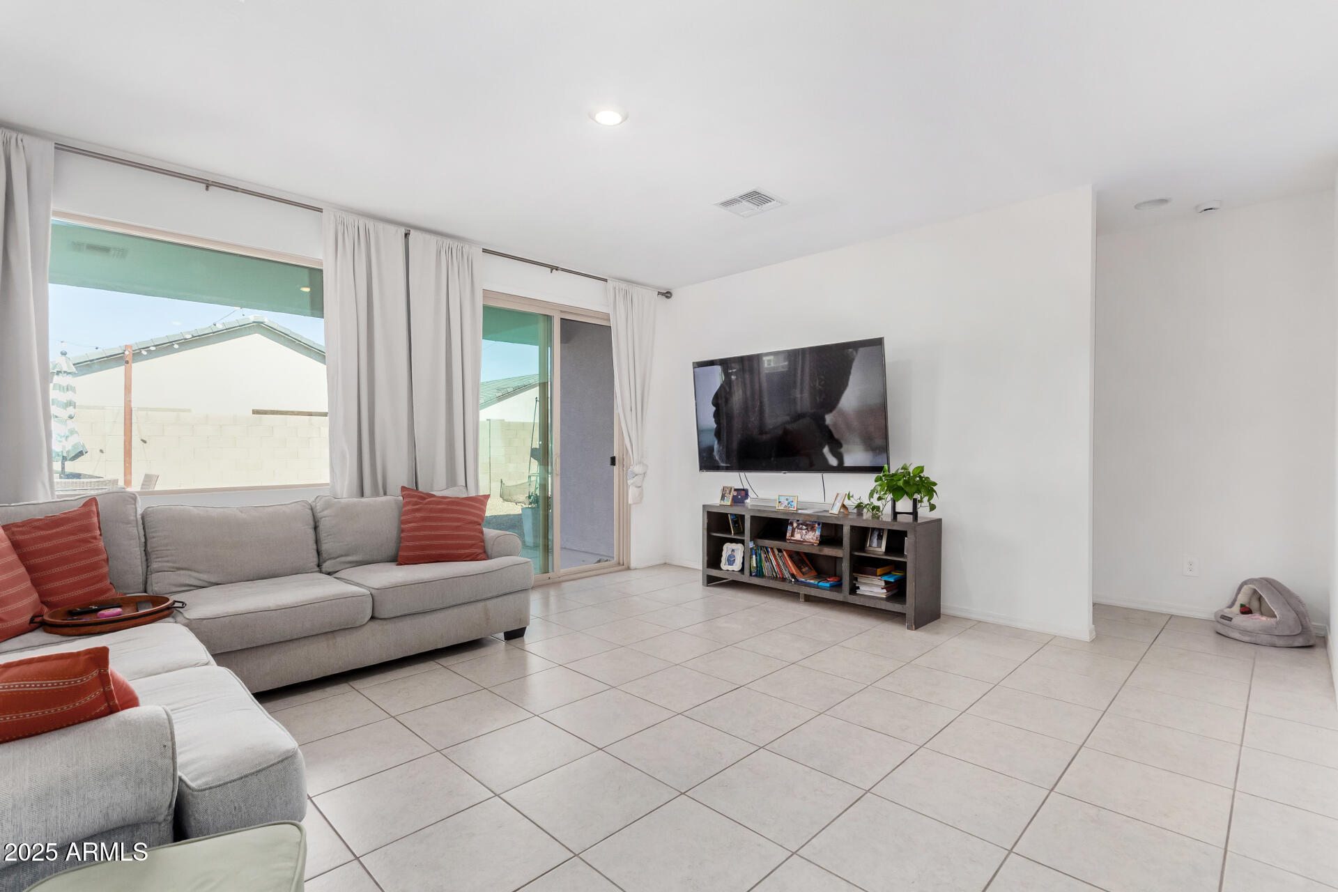 36284 W SAN CLEMENTE Avenue