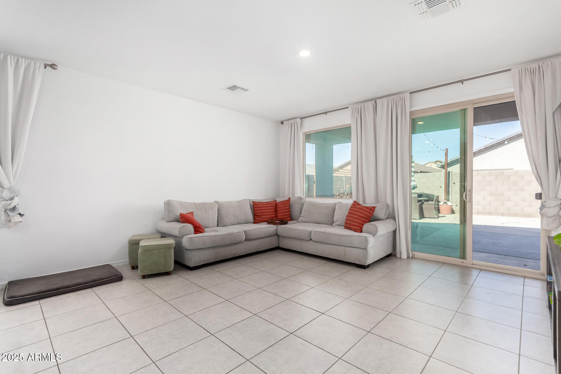 36284 W SAN CLEMENTE Avenue