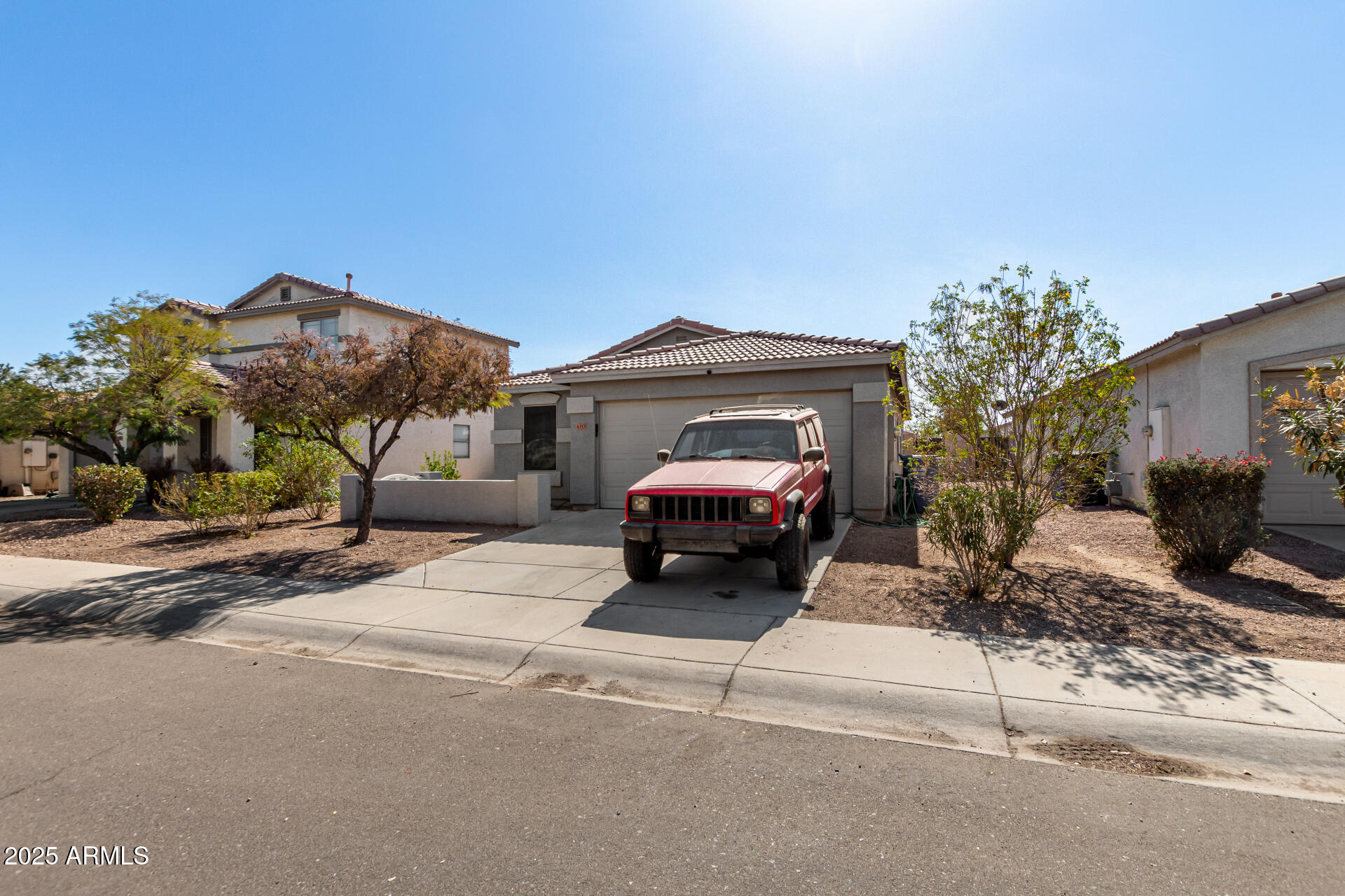 6313 W PIONEER Street