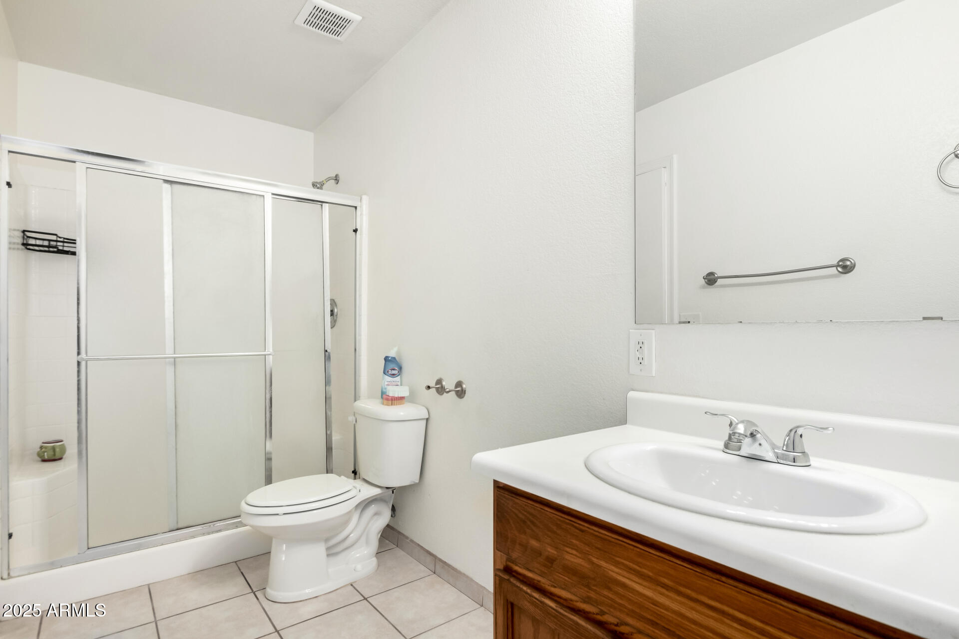 6313 W PIONEER Street