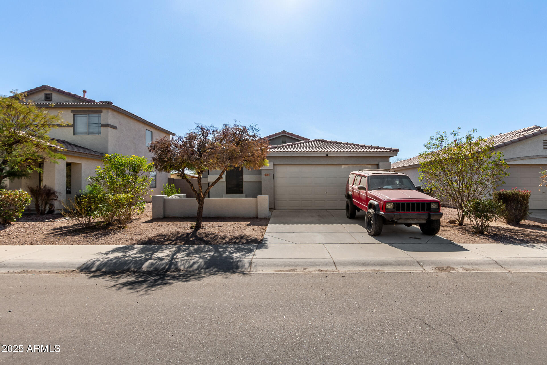 6313 W PIONEER Street