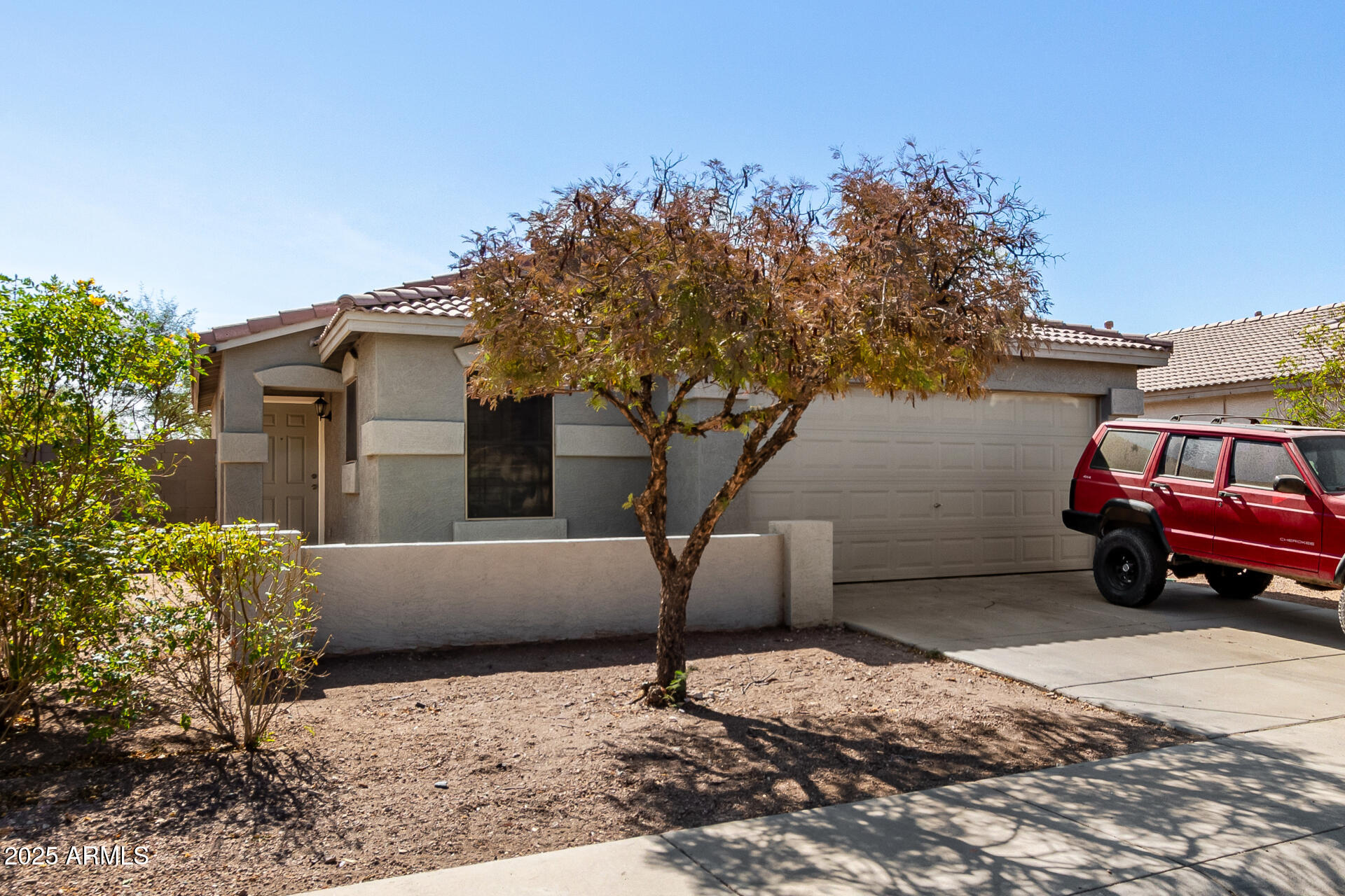 6313 W PIONEER Street