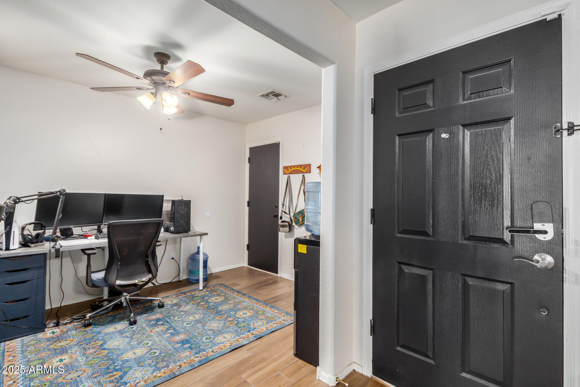 1345 W DIAMOND Avenue