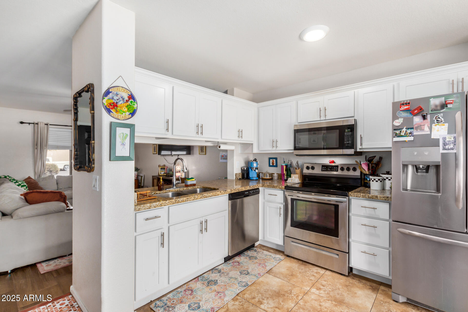 1345 W DIAMOND Avenue