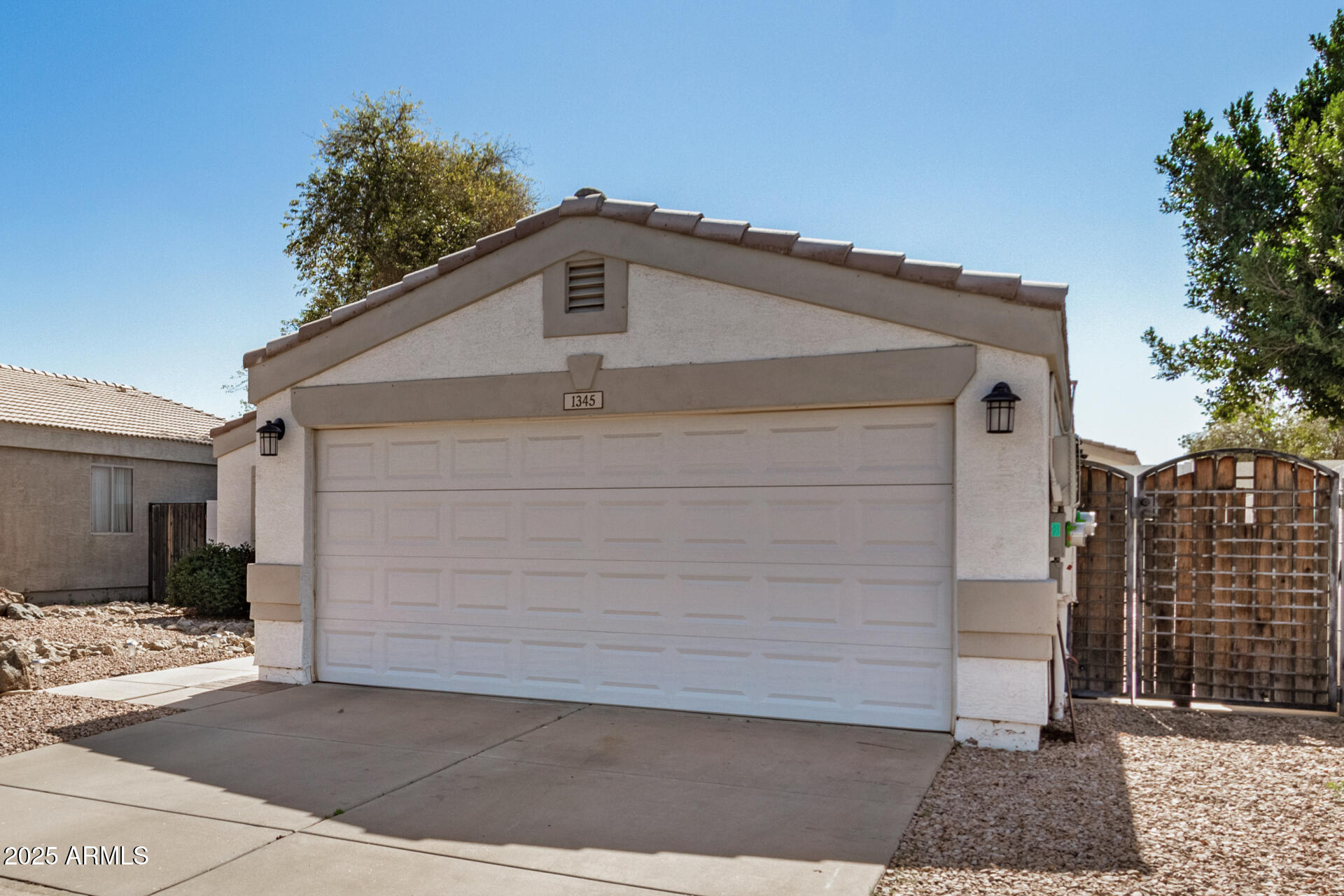 1345 W DIAMOND Avenue