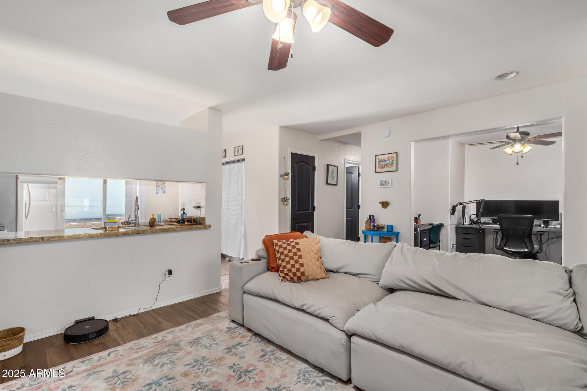 1345 W DIAMOND Avenue