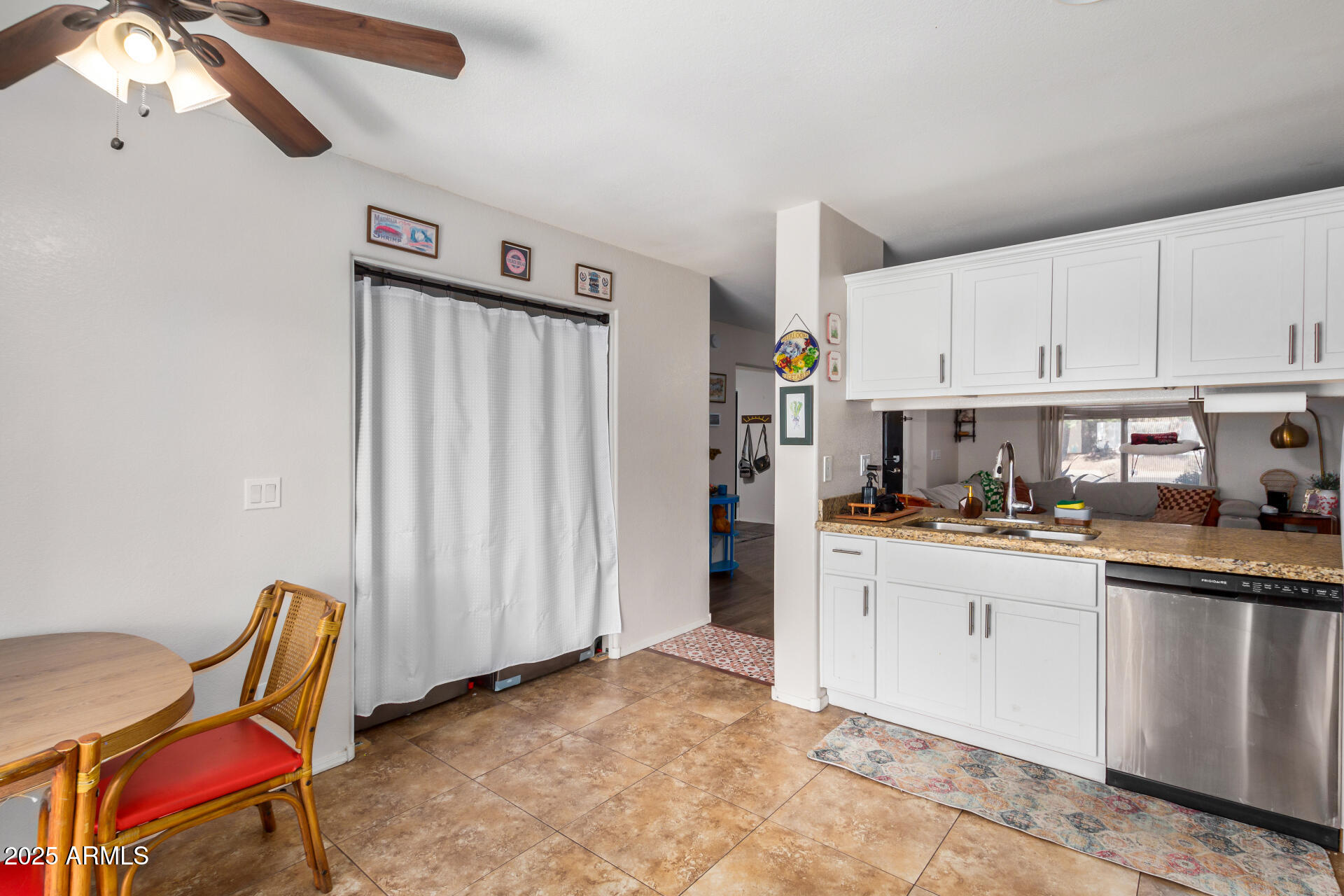 1345 W DIAMOND Avenue