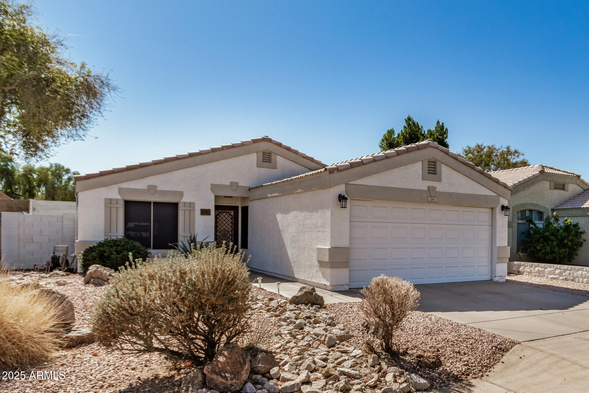 1345 W DIAMOND Avenue