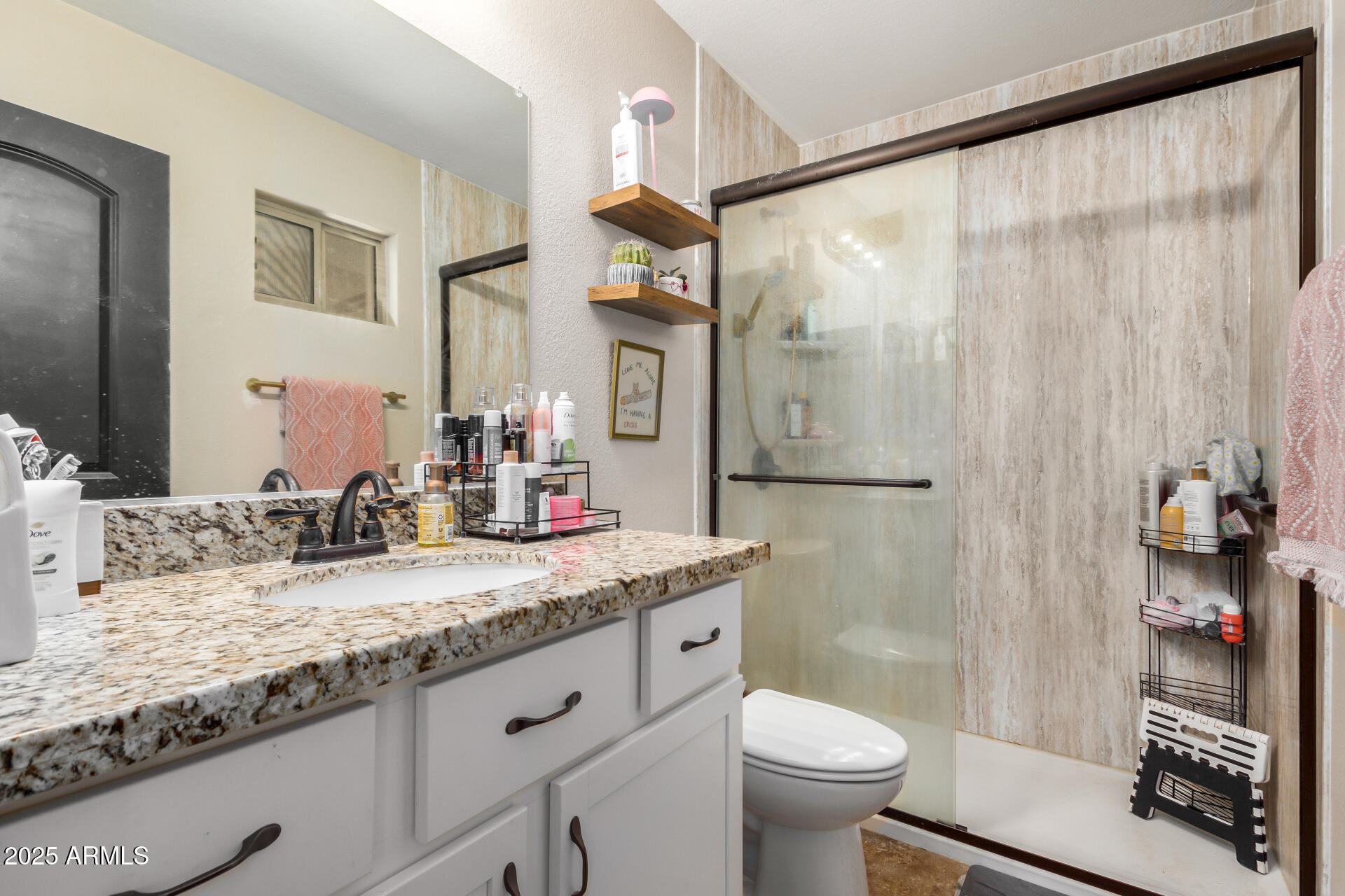 1345 W DIAMOND Avenue