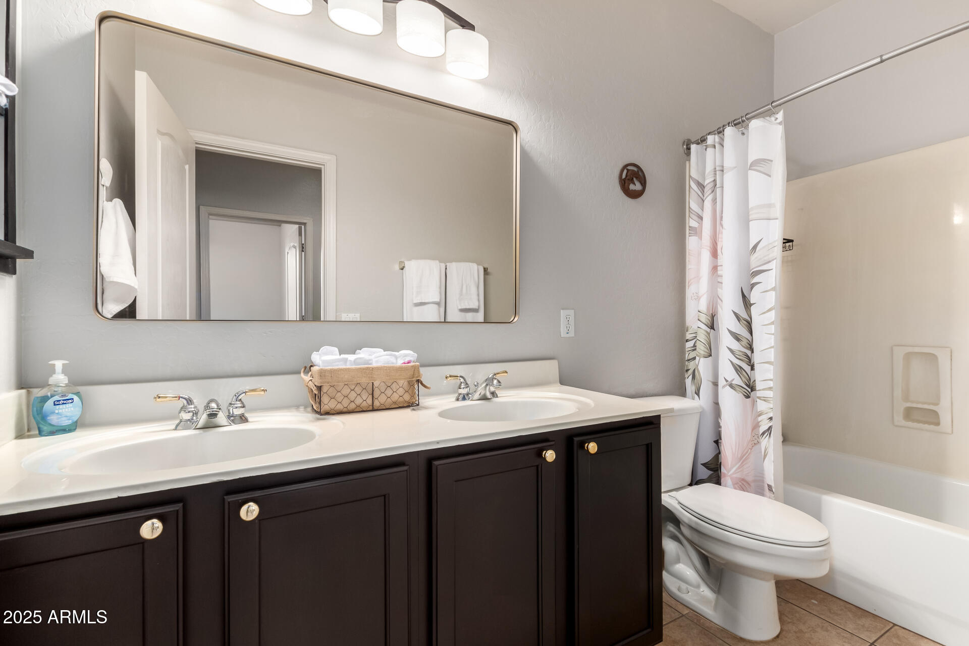 9360 E MILAGRO Avenue