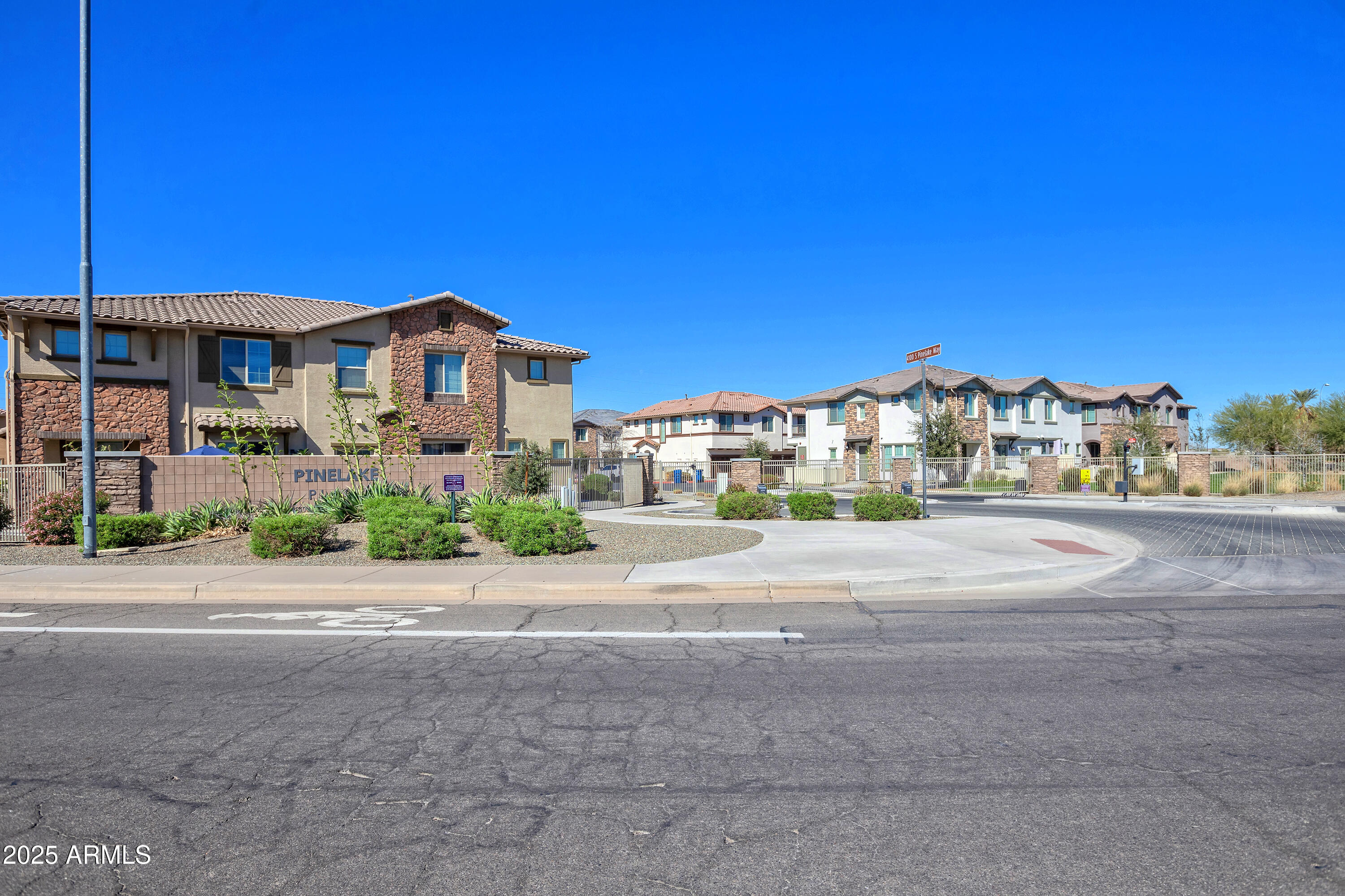 4100 S PINELAKE Way # 143