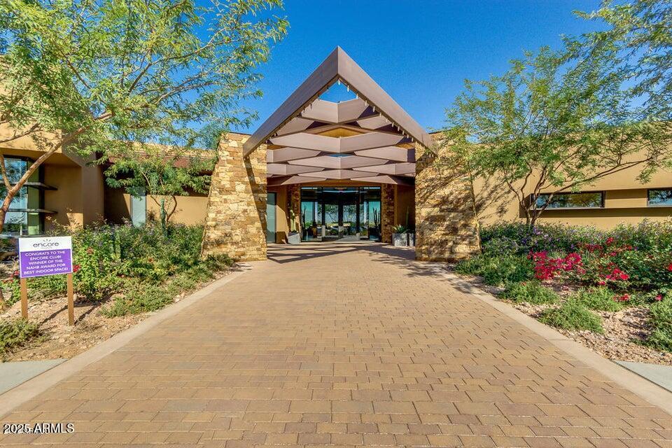 10726 E TALLAHASSEE Avenue