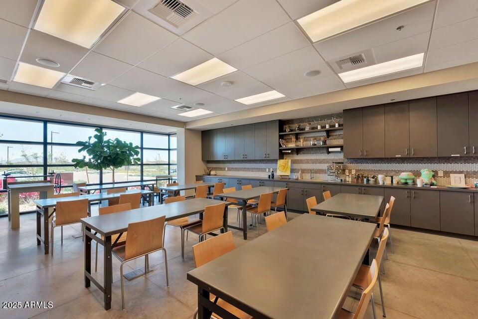 10726 E TALLAHASSEE Avenue