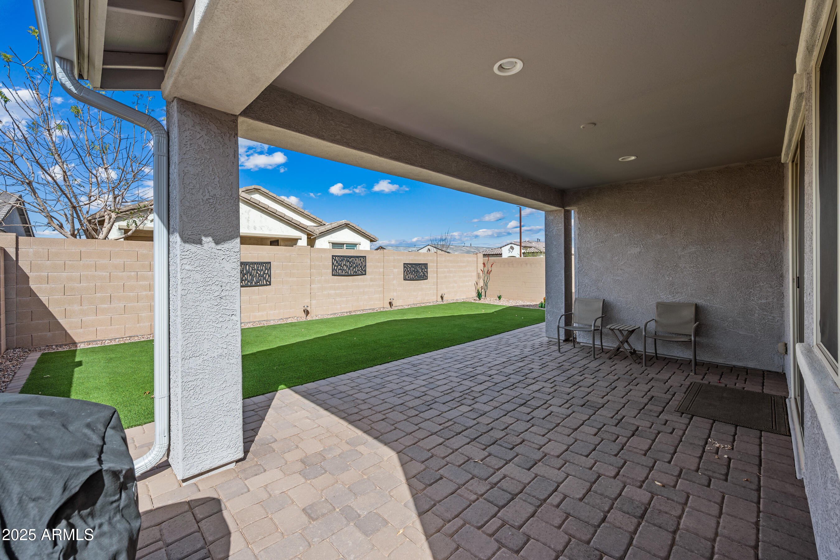 10726 E TALLAHASSEE Avenue