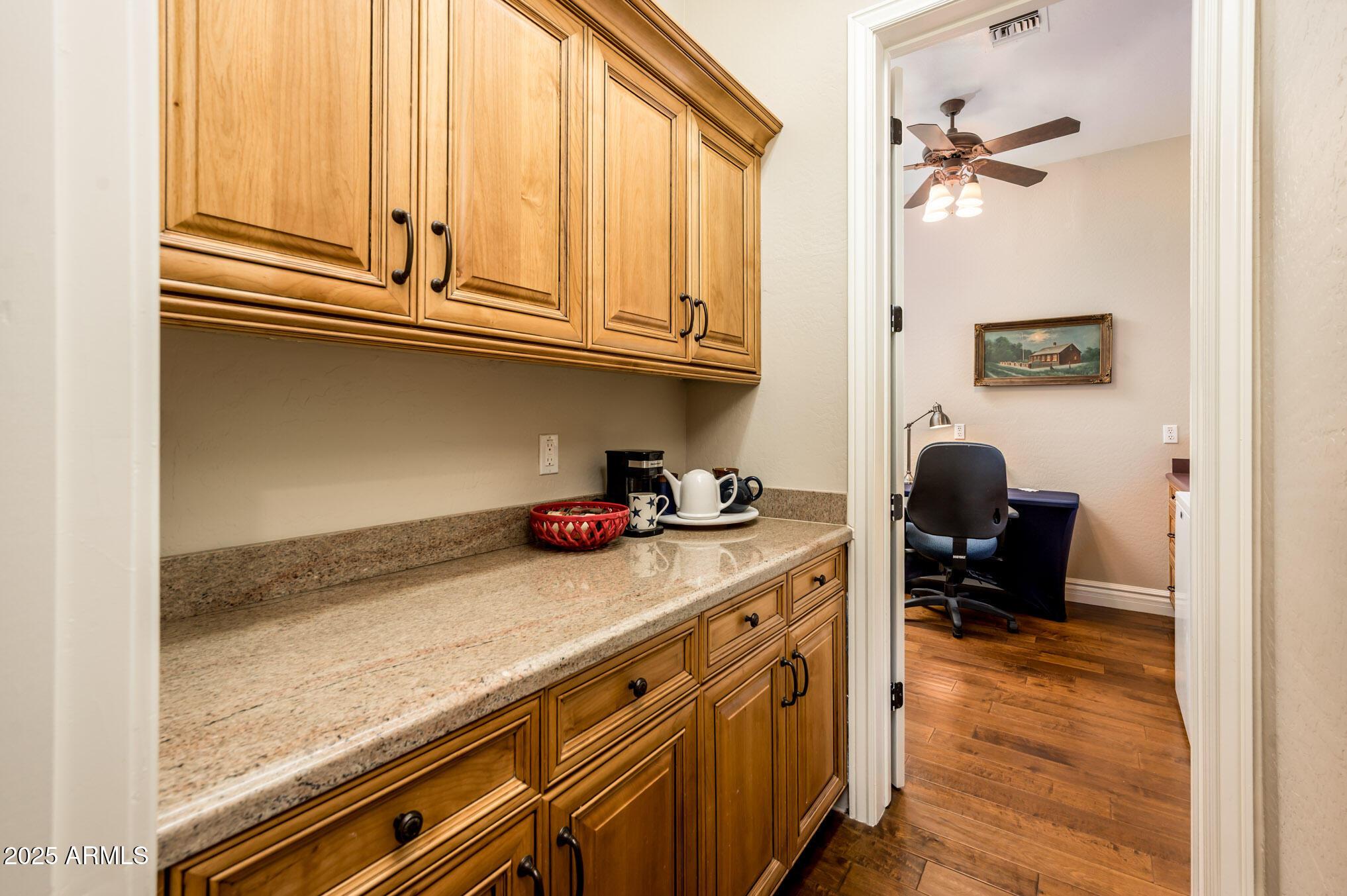 720 E Seattle Slew Lane